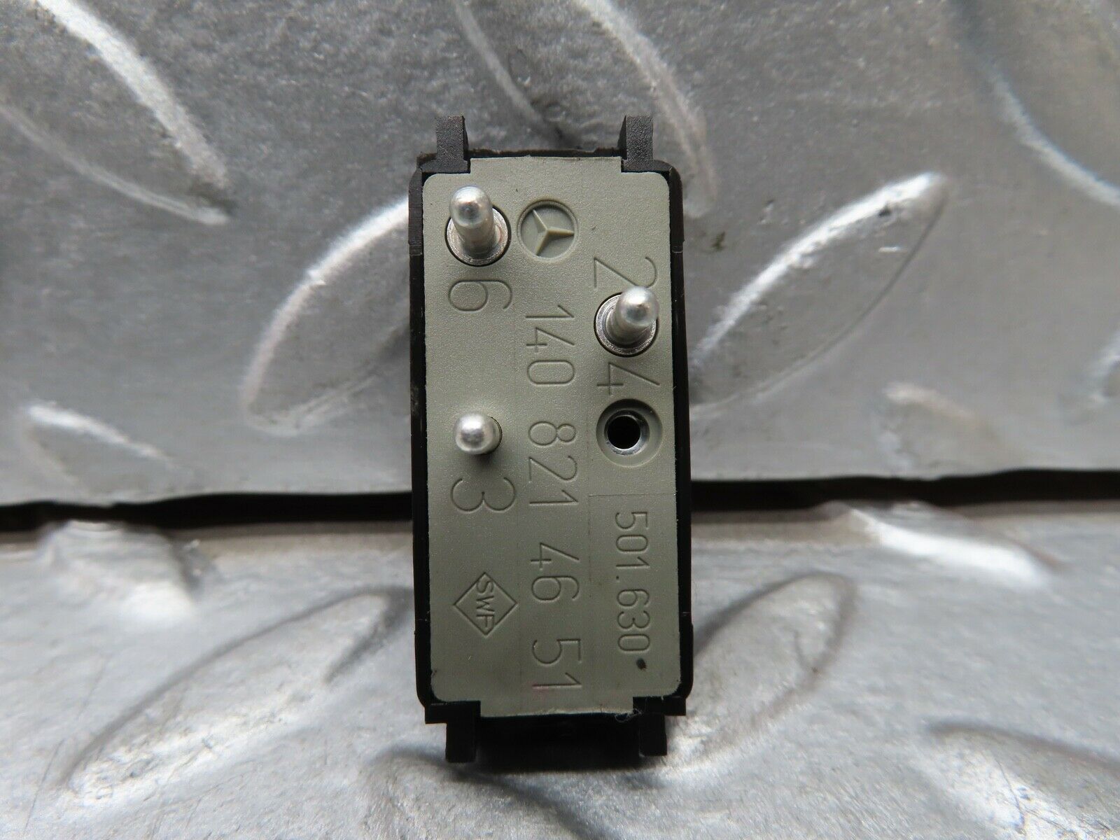 19726 Mercedes-Benz C140 CL420 Coupe ASR Control Switch 1408214651