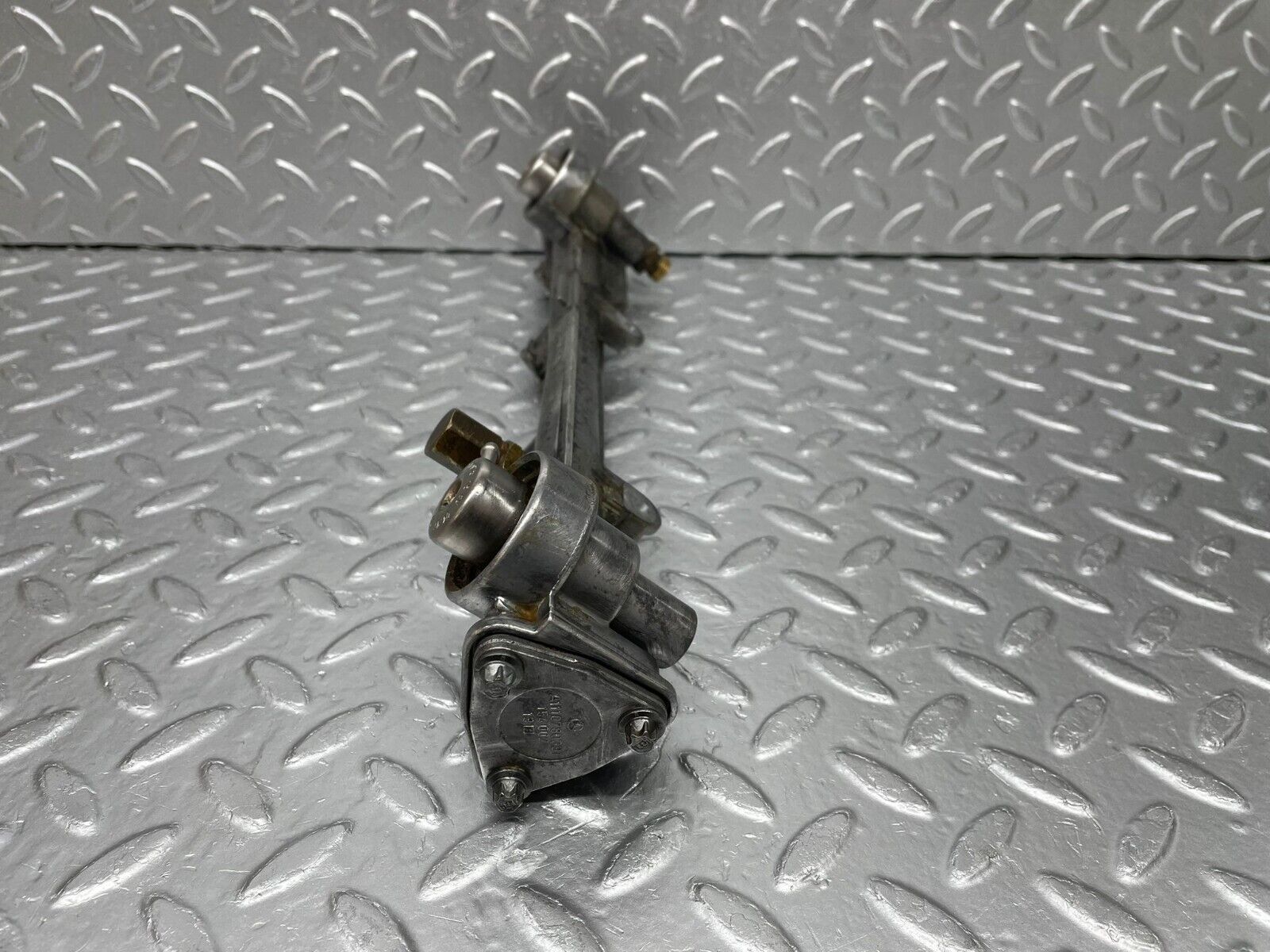 33400 Mercedes-Benz W202 C180 Fuel Injector Rail 11107845