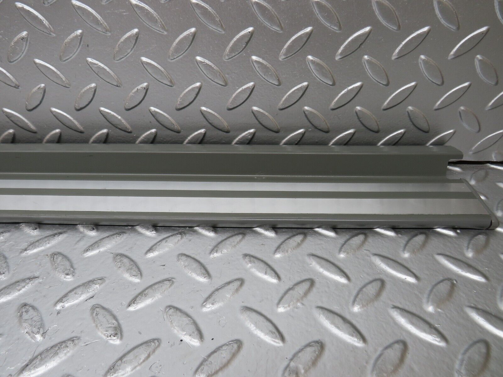 25866 Mercedes-Benz W124 280E Front Left Door Sill Trim