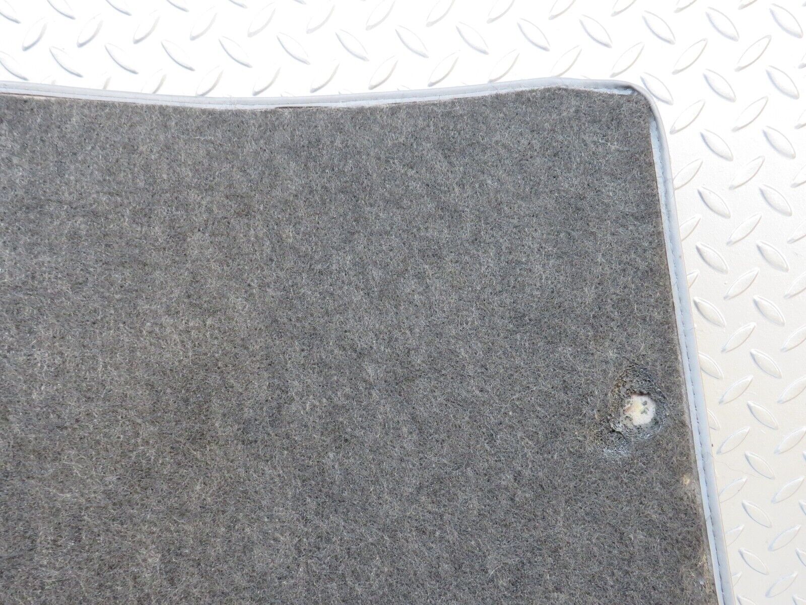 39527 Mercedes-Benz R129 320SL Coupe Trunk Boot Floor Carpet Grey