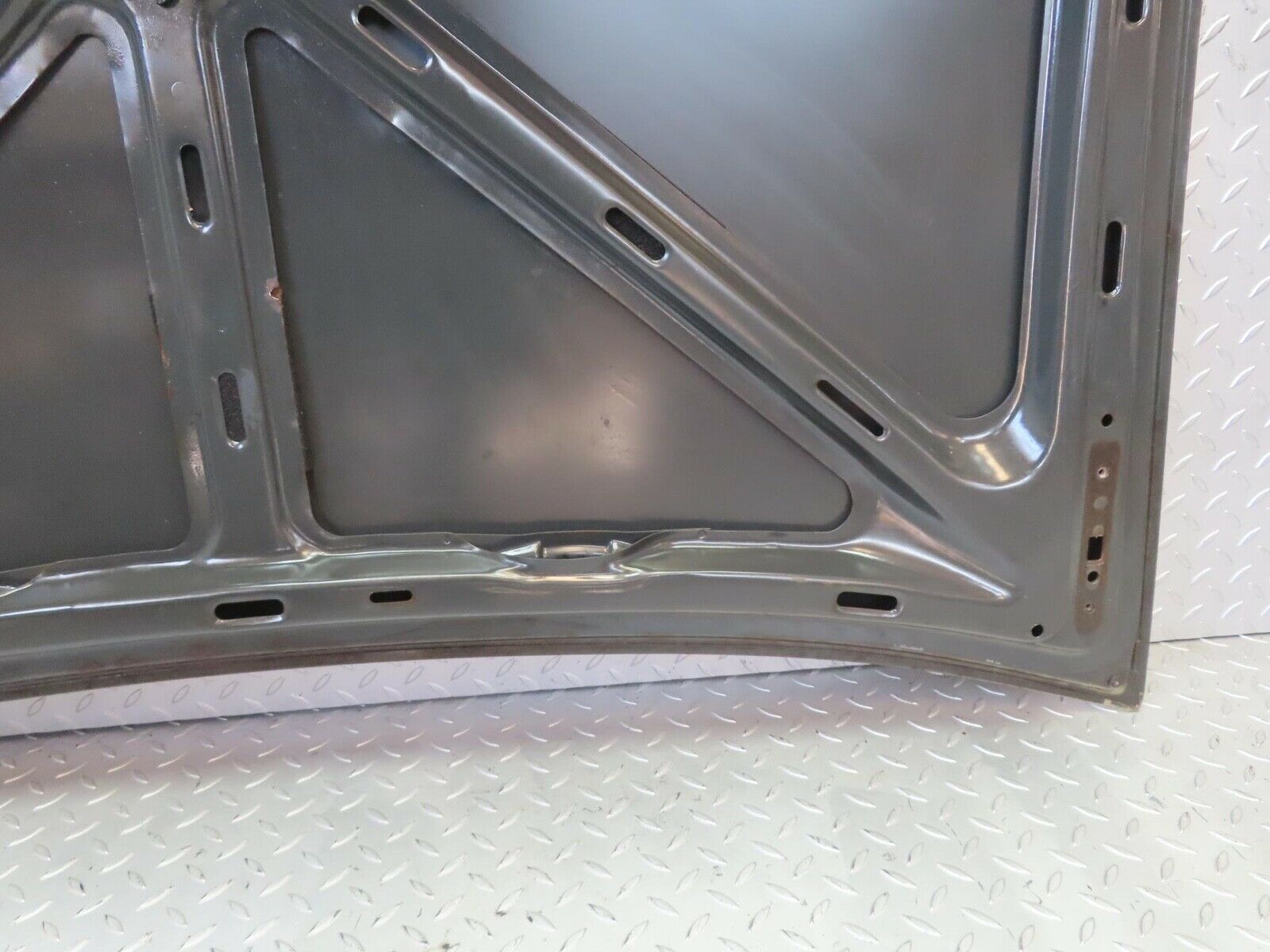 13643 Mercedes-Benz W123 200 Boot Lid Trunk Door