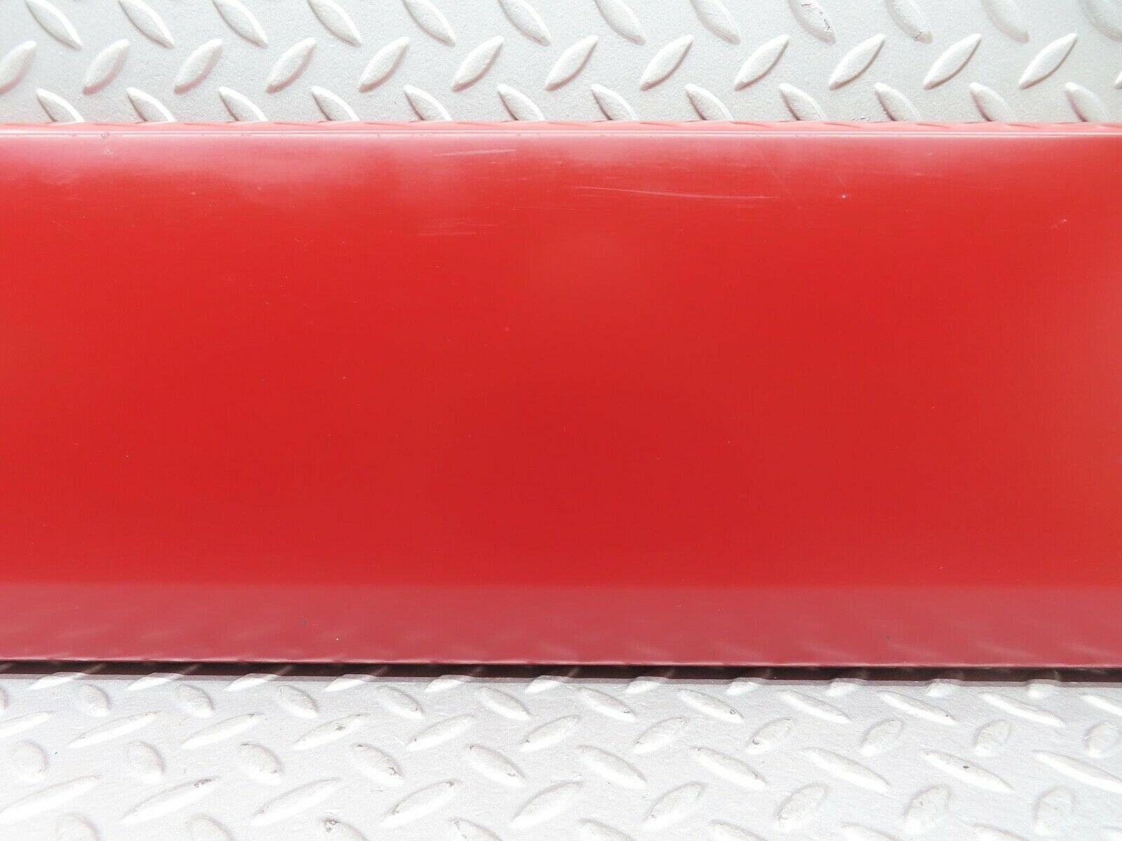 14628 Mercedes-Benz W201 190E Front Right Door Moulding Trim Red 2016905640