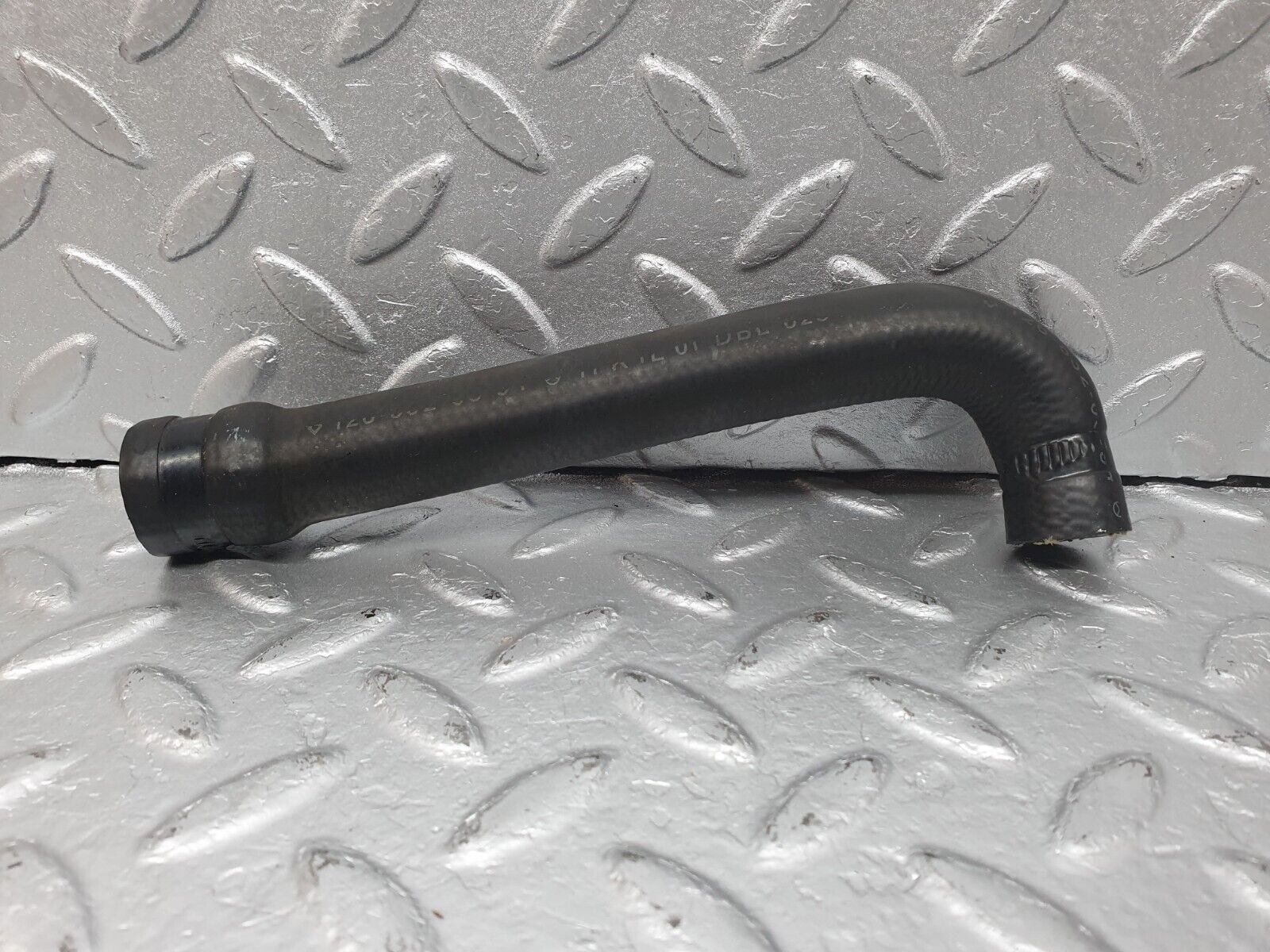 40983 Mercedes-Benz W126 300SE Heater Hose 1260320394