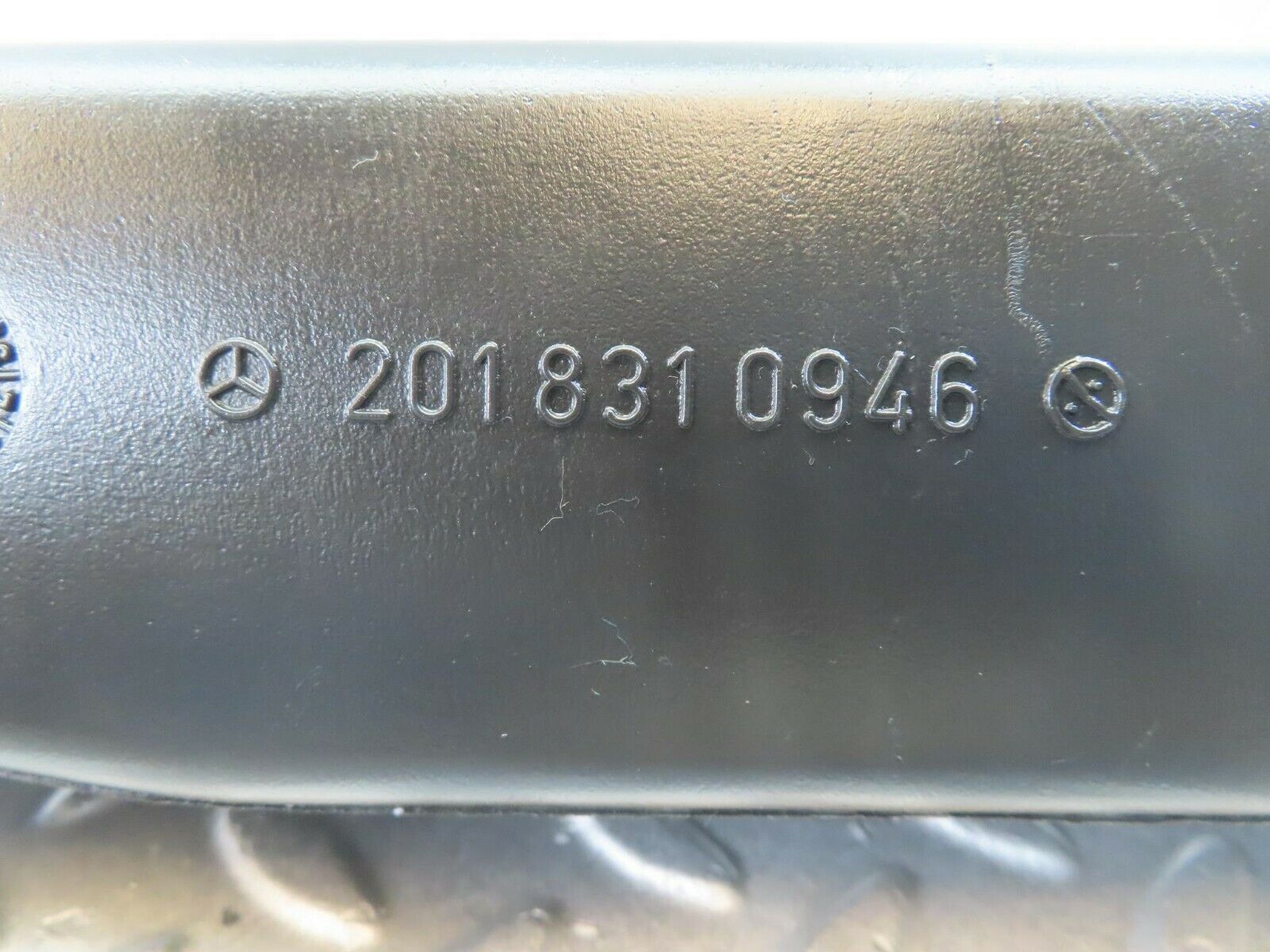 10452 Mercedes-Benz W201 190E Air Duct Pipe Hose Left 2018310946