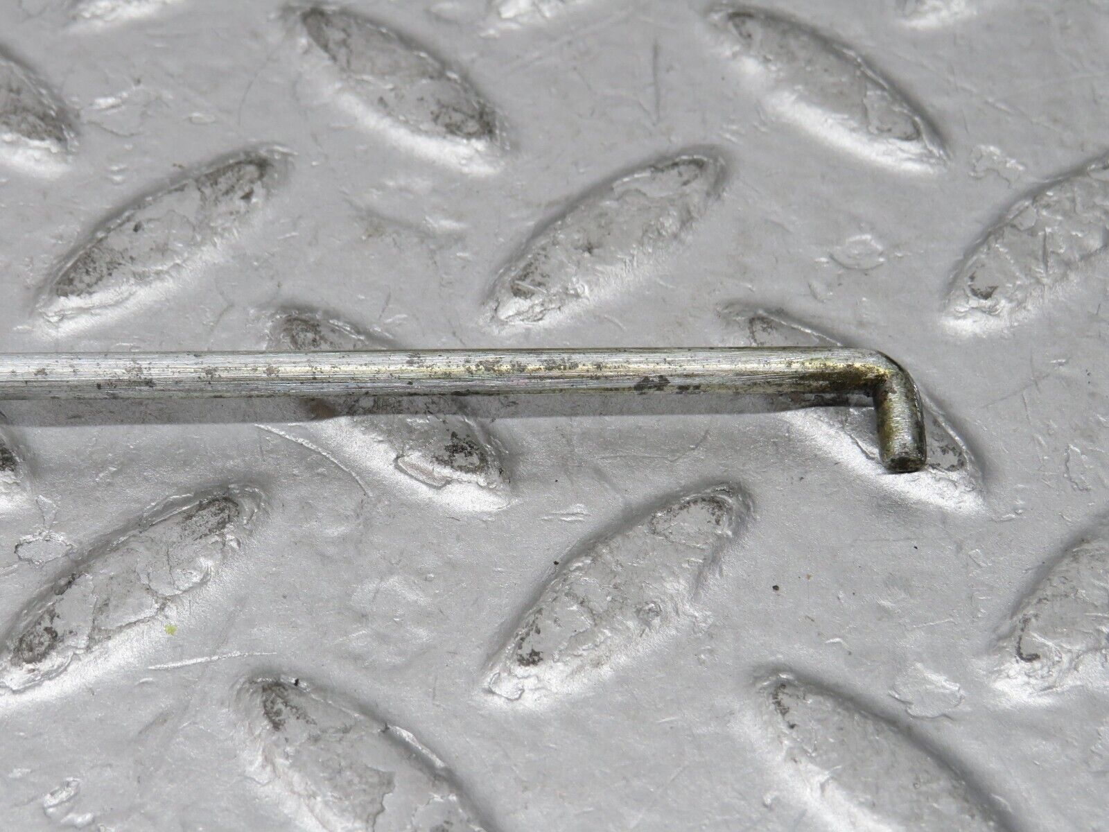 35757 Mercedes-Benz W108 Door Lock Control Bar