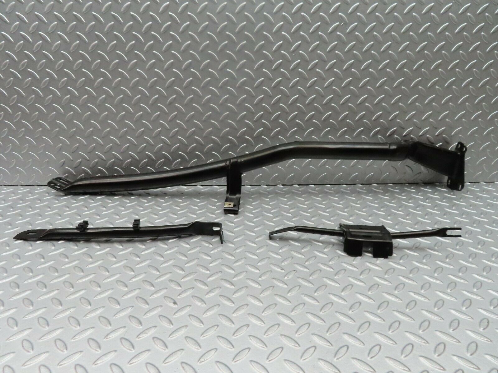 5364 Mercedes-Benz W124 230E Dashboard Bracket