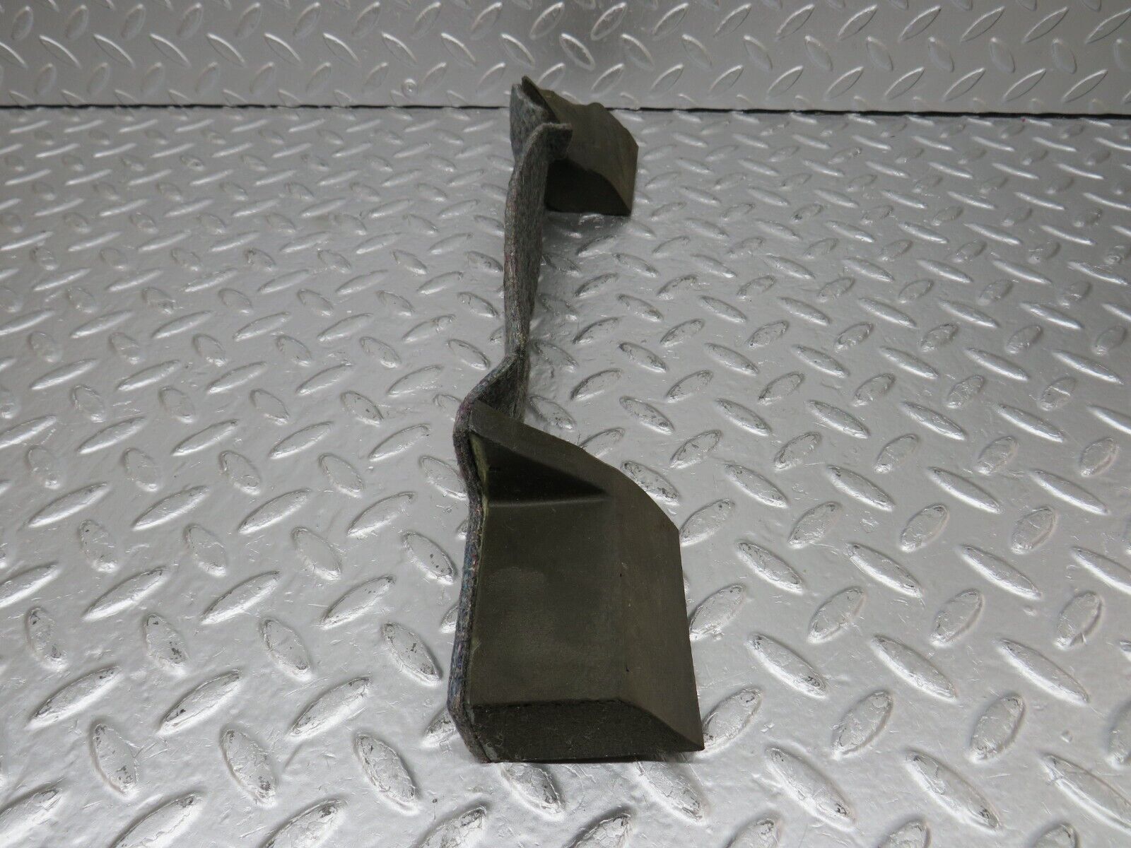 34208 Mercedes-Benz W124 260E Rear Centre Seat Belt Carpet 1248600097