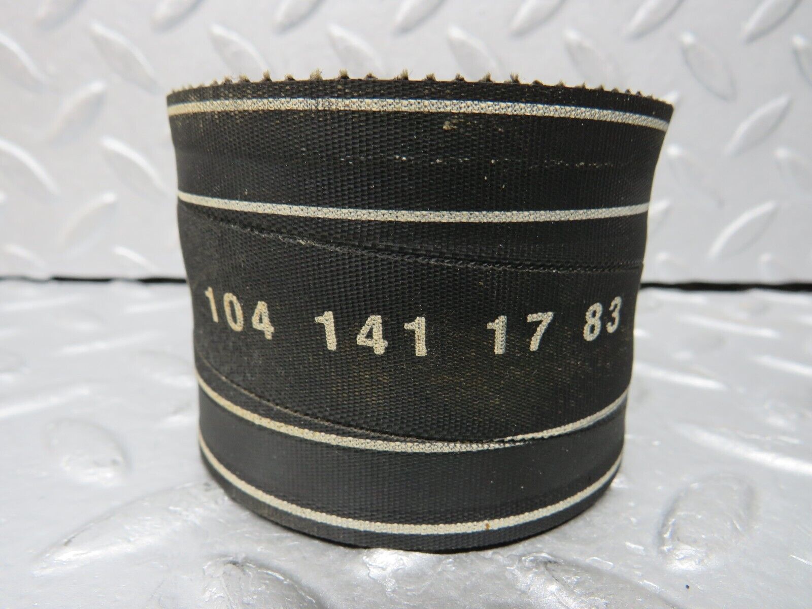 38095 Mercedes-Benz A124 320E Cabriolet Air Intake Manifold Hose 1041411783