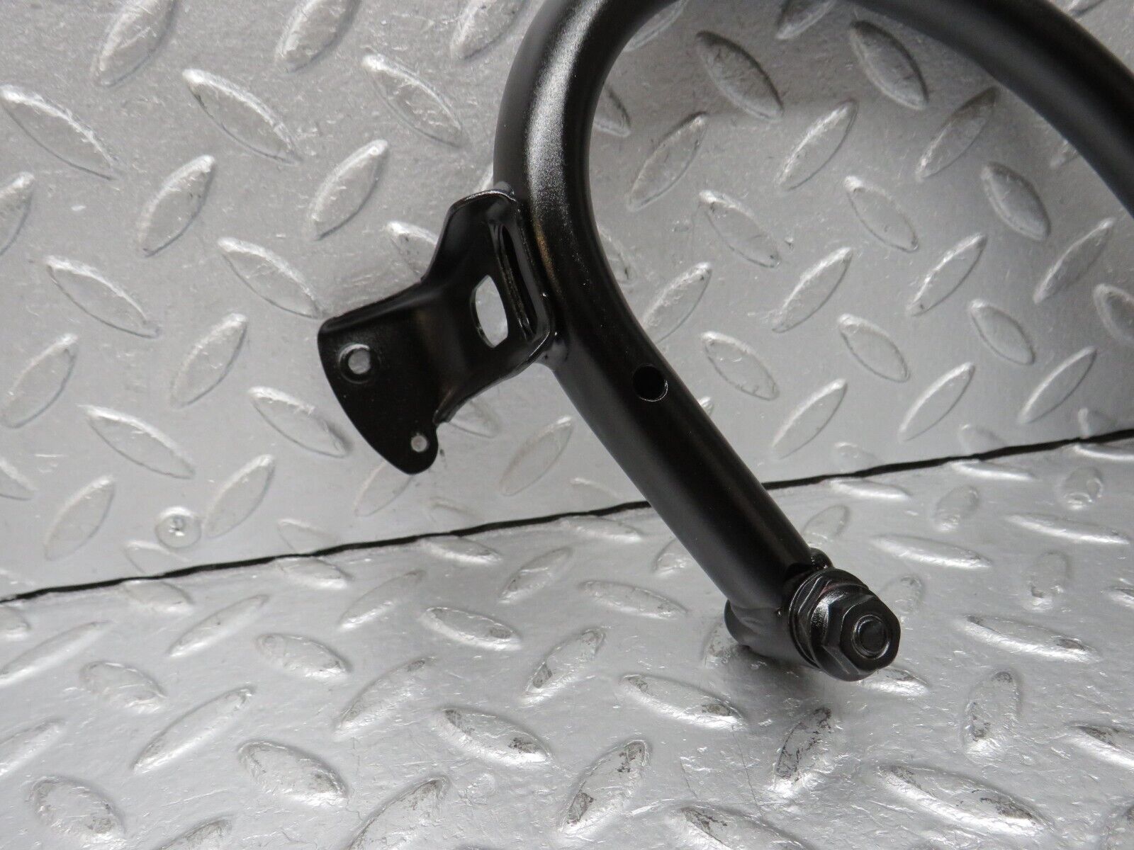 38978 Mercedes-Benz W201 190E 2.6L Trunk Lid Hinge Left Side