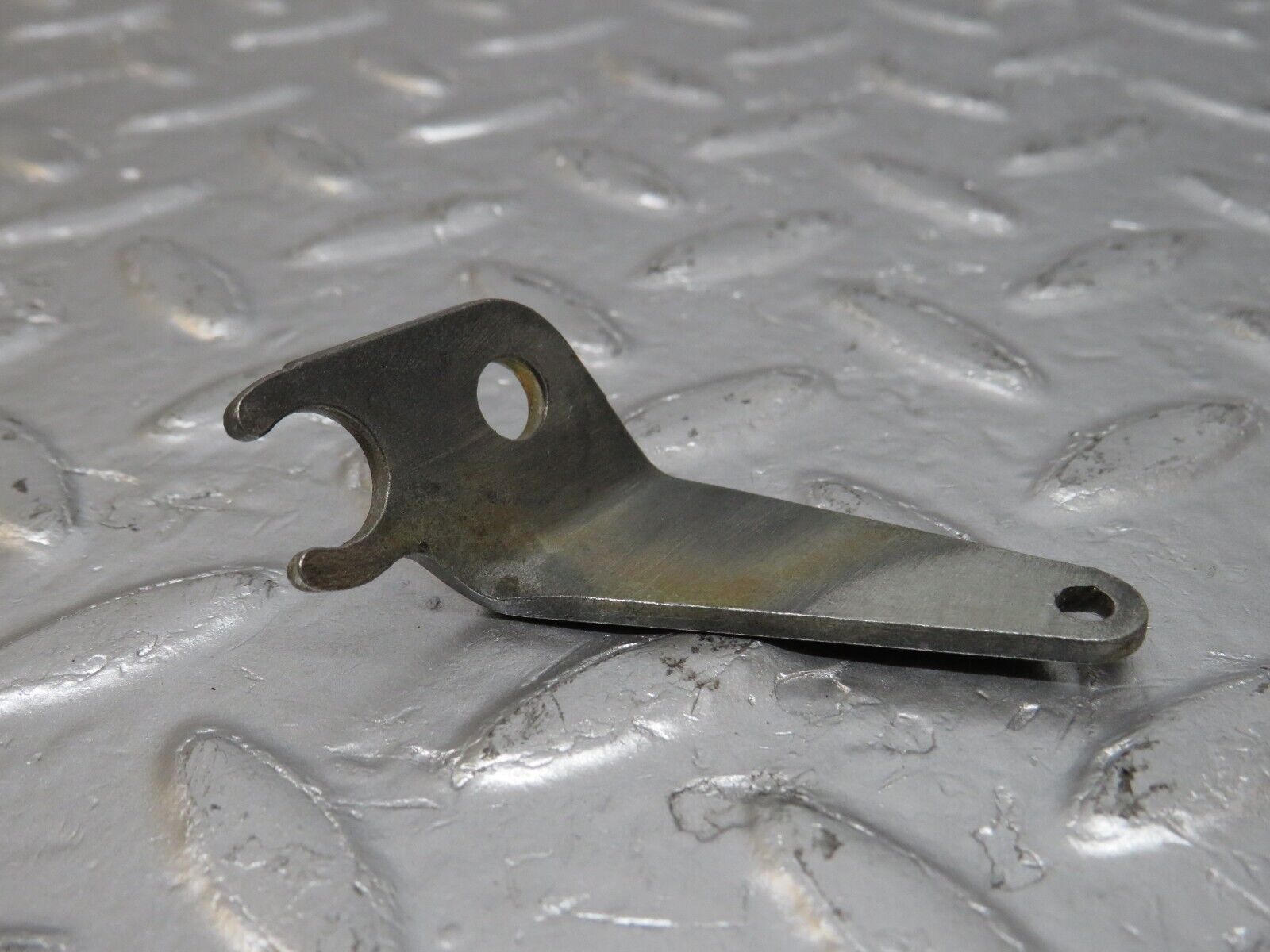 34191 Mercedes-Benz W124 260E Accelerator Cable Bracket Holder