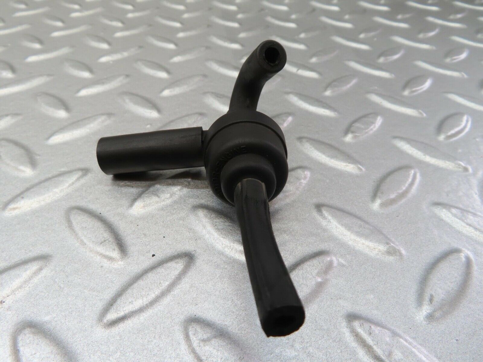 14657 Mercedes-Benz W201 190E Regeneration Vacuum Valve 0011407960