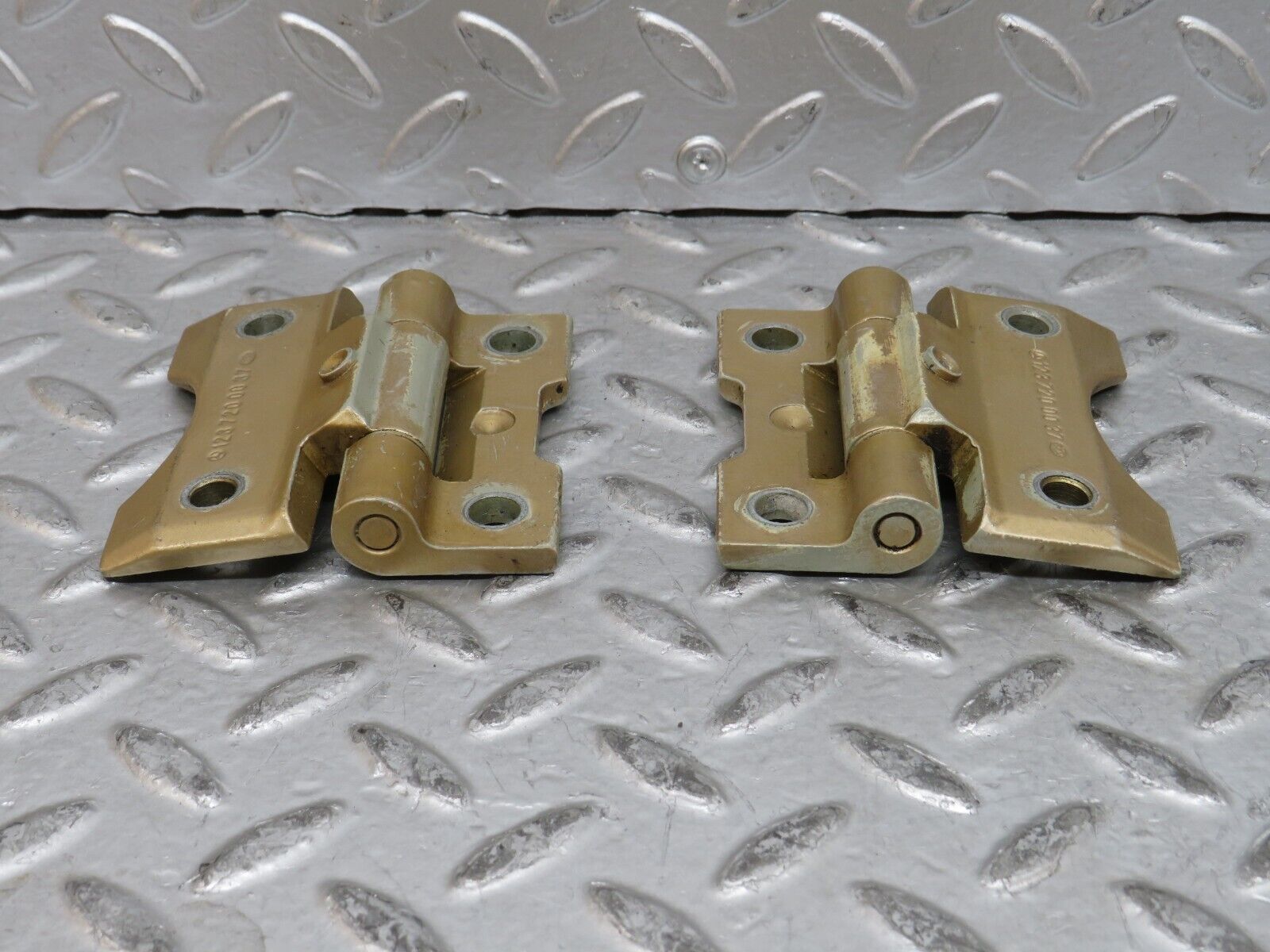 28361 Mercedes-Benz S123 240D Wagon Door Hinge Pair 1237200037