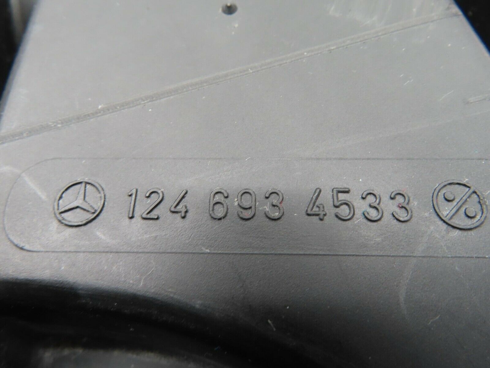 16735 Mercedes-Benz W124 260E Spare Wheel Cover 1246934533