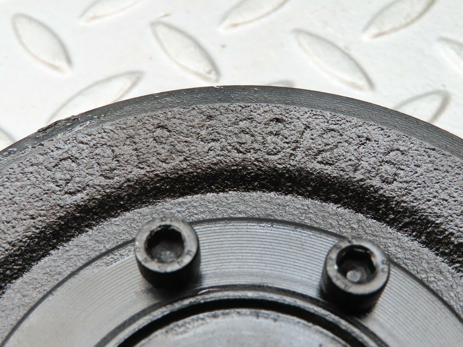 4409 Mercedes-Benz W123 230E Crankshaft Vibration Damper Pulley 1020300503