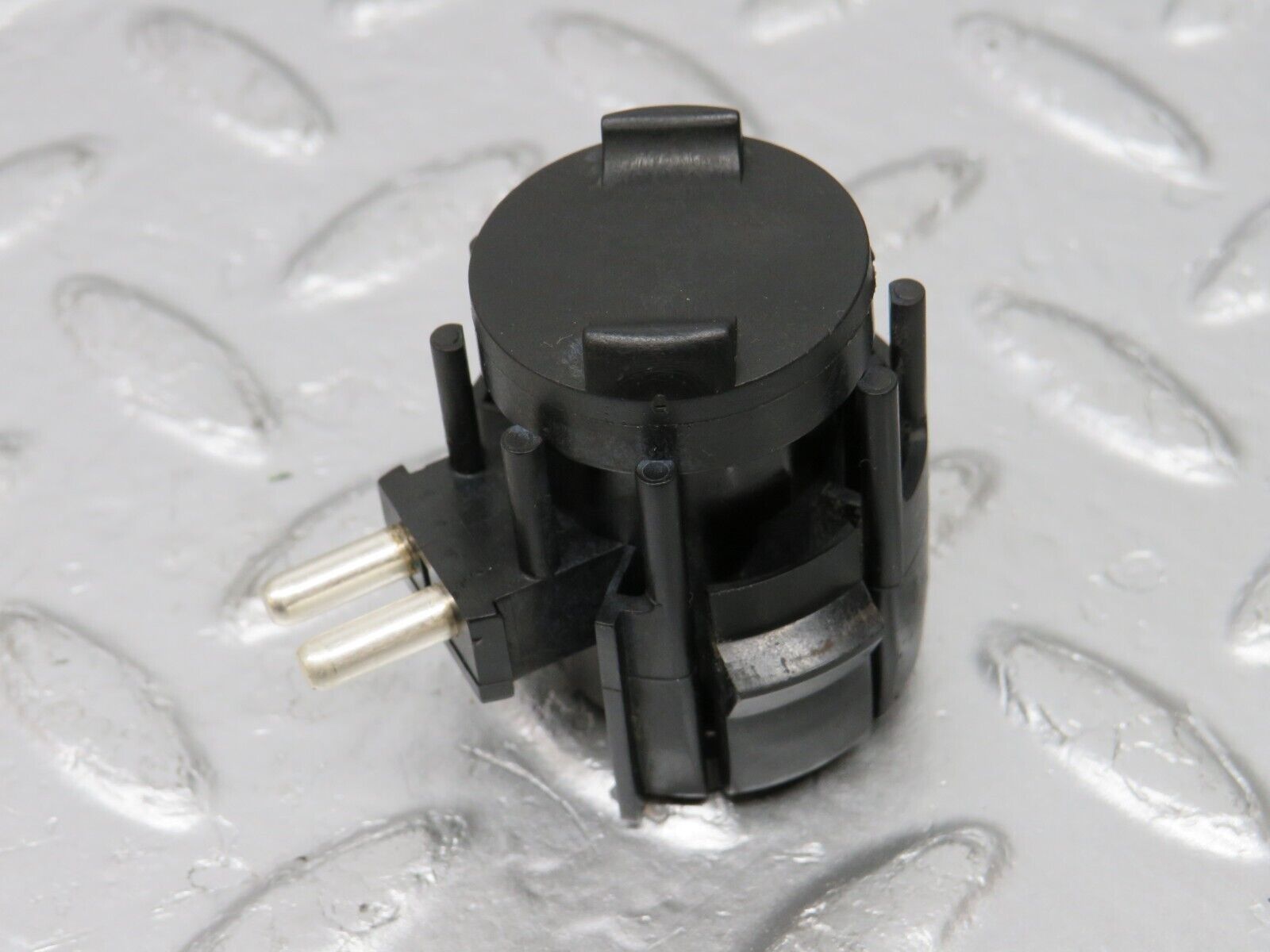 34323 Mercedes-Benz C126 380SEC Coupe Kick Down Switch 0015456314