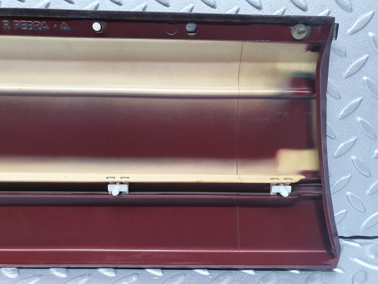 40910 Mercedes-Benz W126 300SE Front Right Door Moulding Trim 1266903840