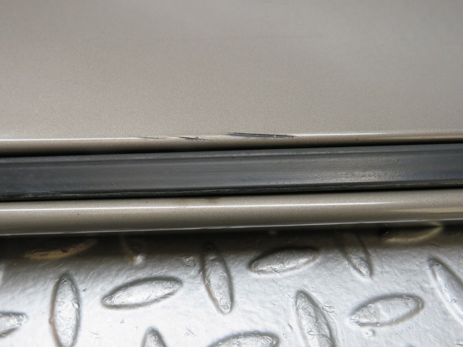 36607 Mercedes-Benz W201 190E 2.0L Side Skirt Right 2016906440 2016980930 2016981130