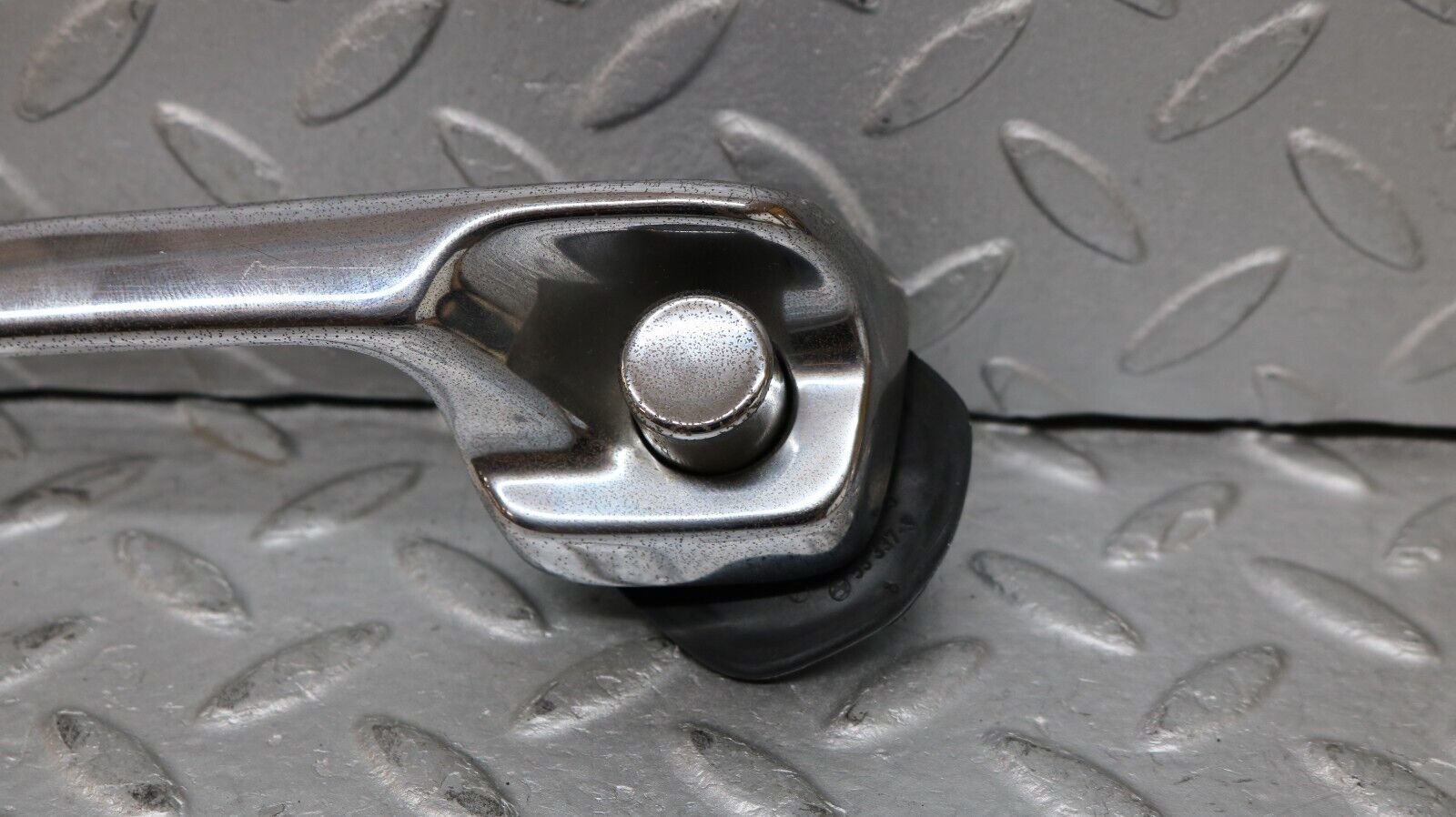 37278 Mercedes-Benz W109 300SEL Rear Left Door Chrome Handle 1087661102