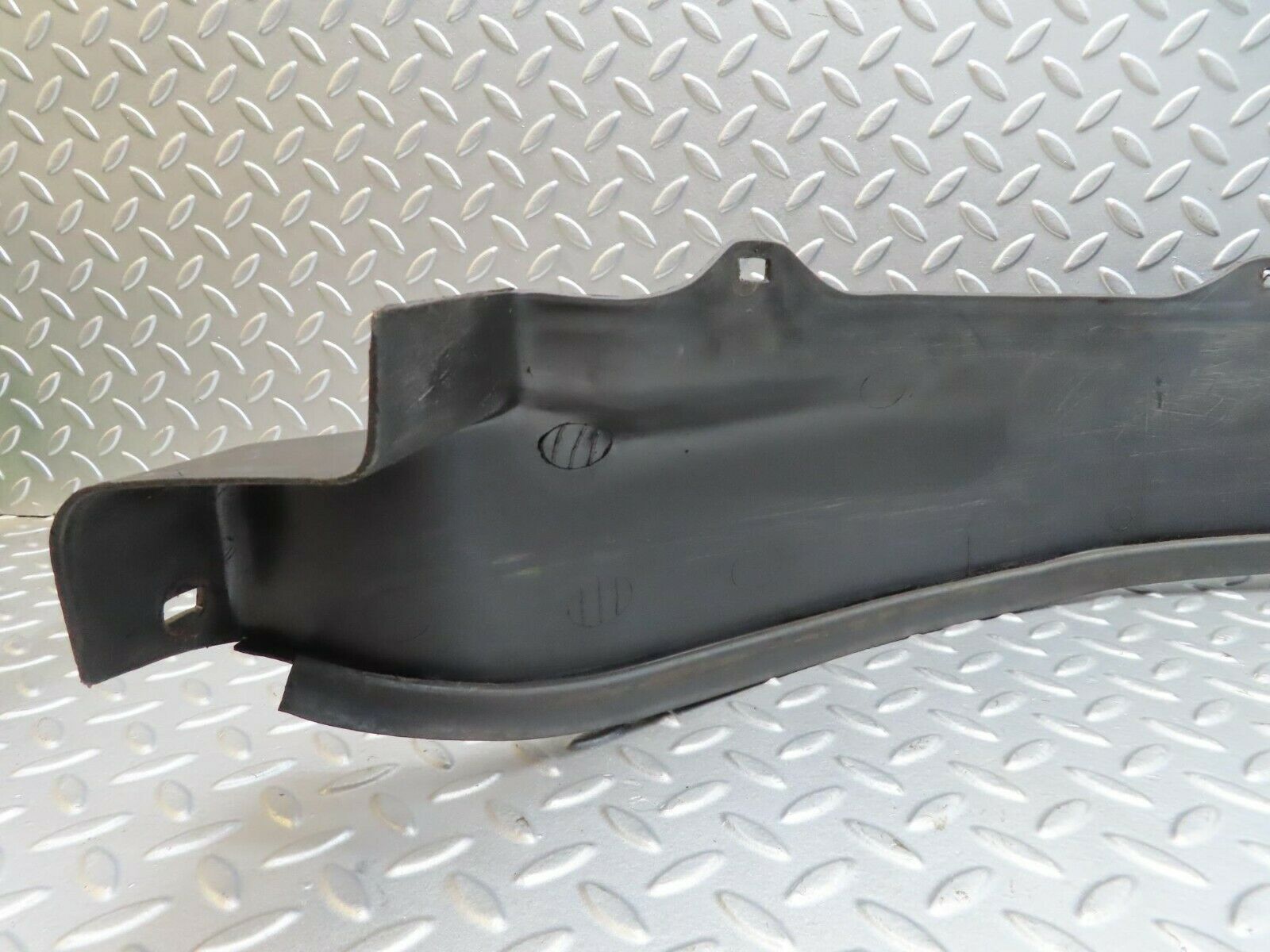 15496 Mercedes-Benz W123 230E Front Right Inner Fender Wing Splash Guard