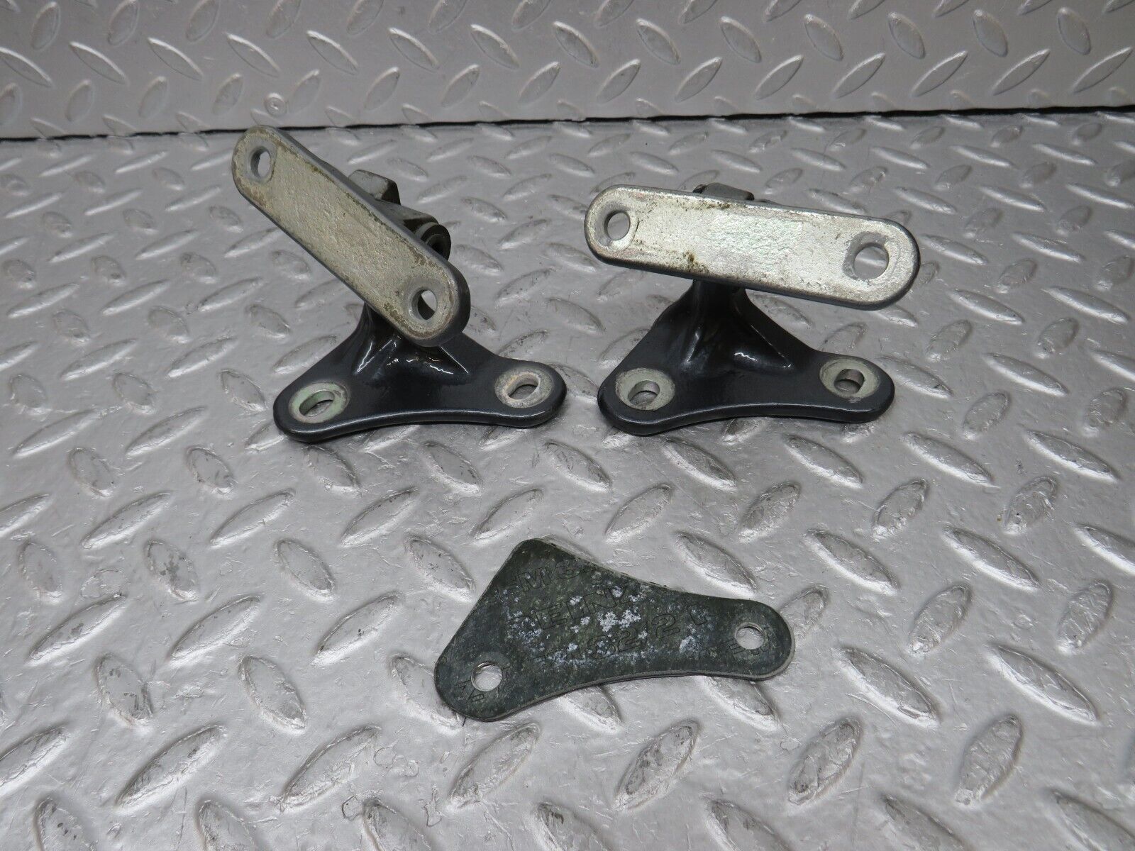 35267 Mercedes-Benz W221 Front Left Door Hinge