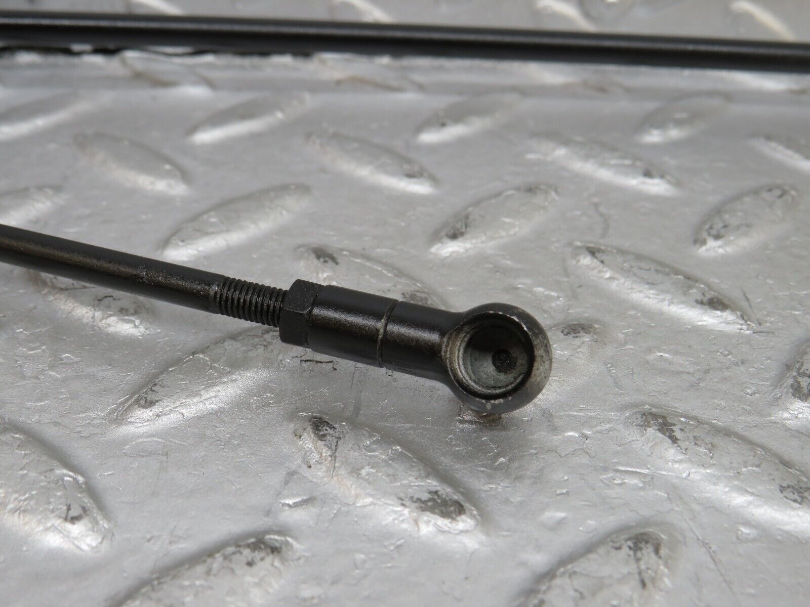 36371 Mercedes-Benz W126 420SE Throttle Linkage