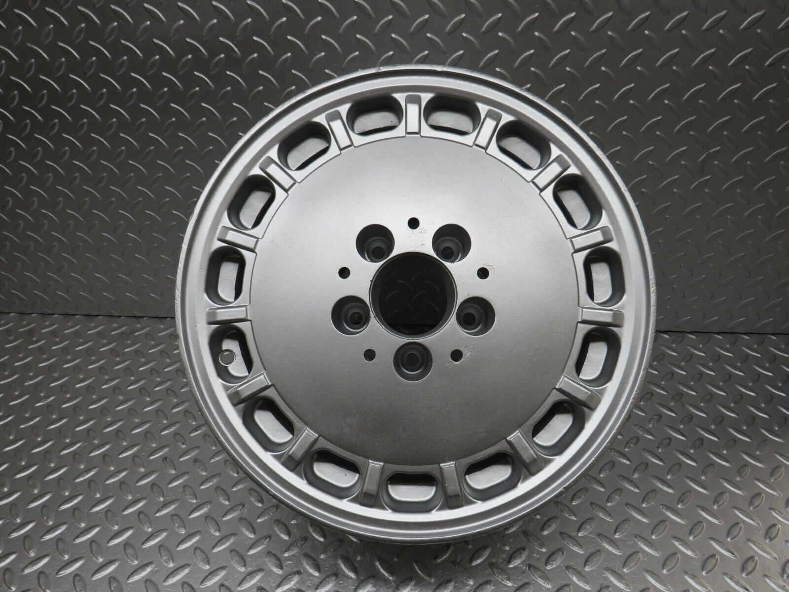 34251 Mercedes-Benz Alloy Wheel 7Jx15H2 ET37