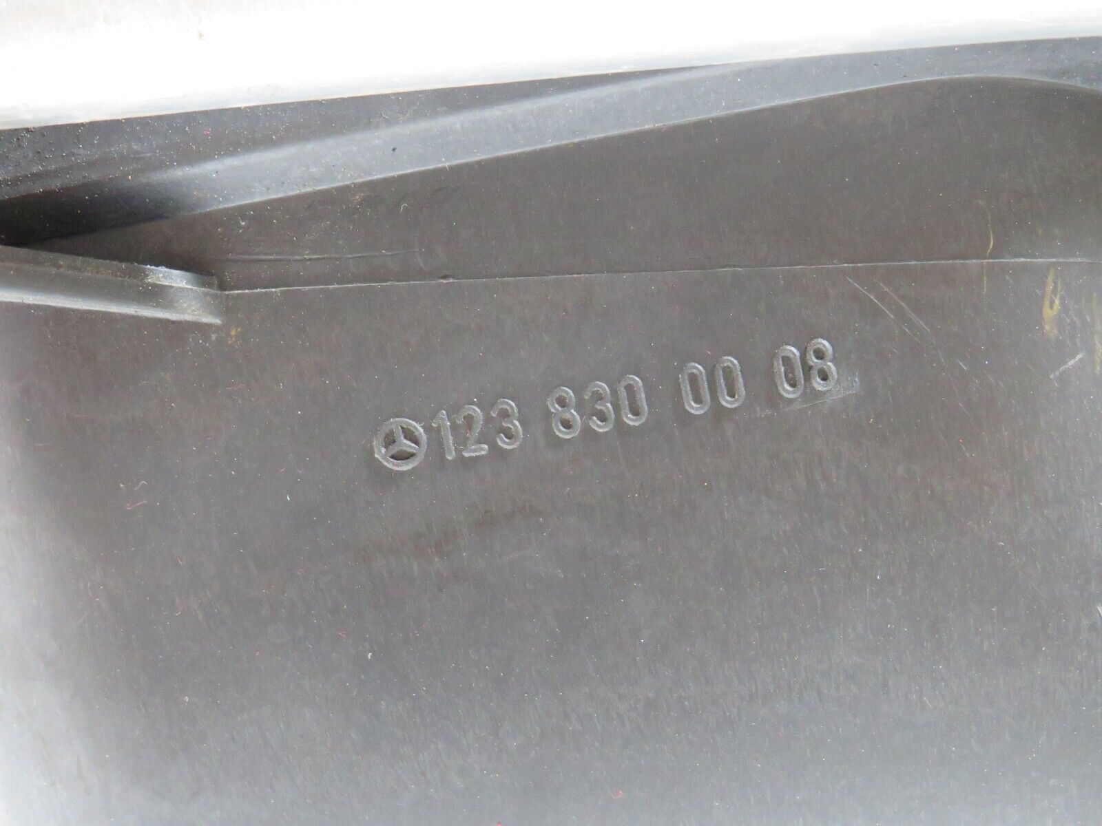 28122 Mercedes-Benz W123 280E Heater Box Blower Housing Behr 1238300008