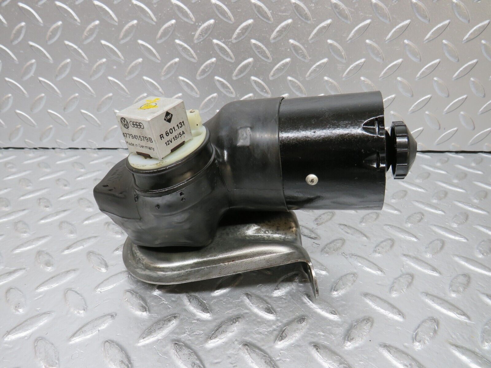 30013 Porsche 924 Headlight Lift Linkage Motor 477941379