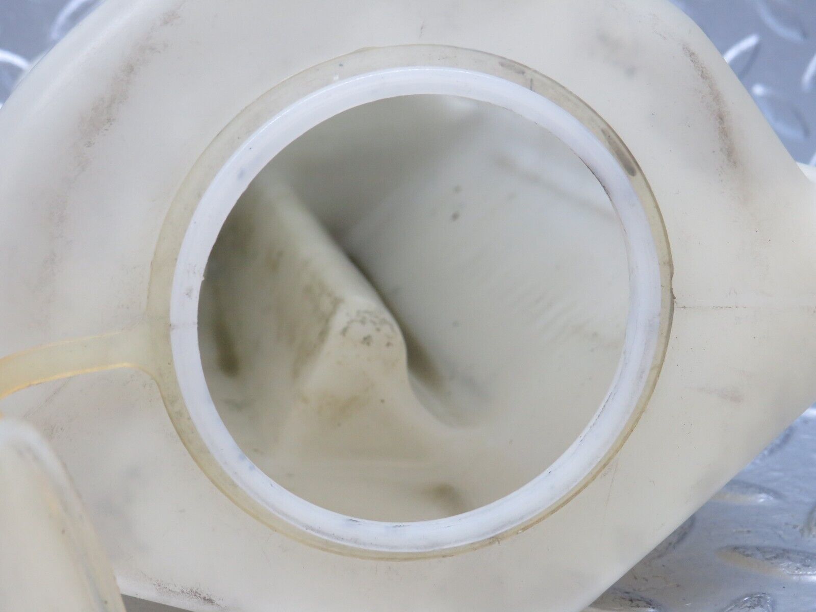 31056 Mercedes-Benz W123 200D Windscreen Washer Fluid Reservoir 1238690720