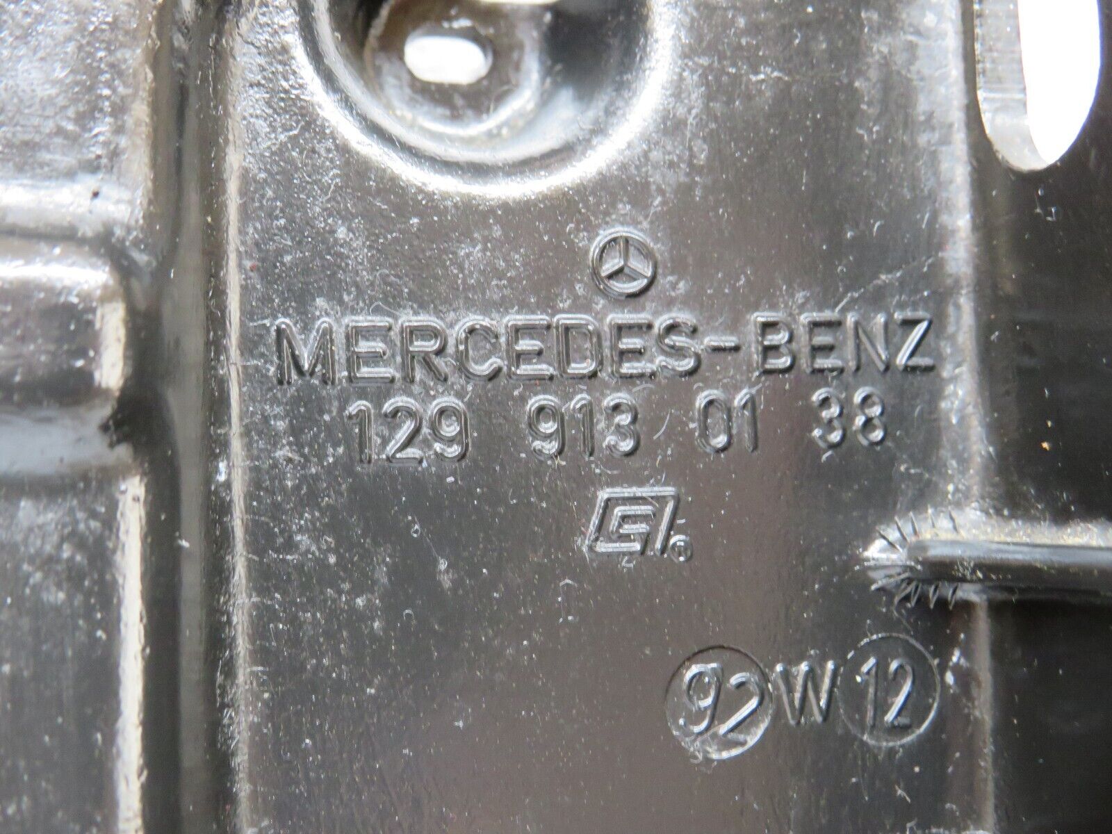 36832 Mercedes-Benz R129 300SL-24 Front Left Seat Backrest 1299130138