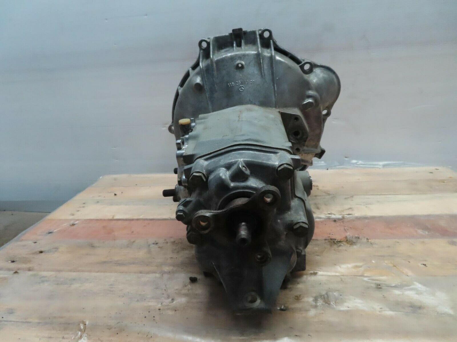 8631 Mercedes-Benz W115 220D Manual Gearbox 1152511301