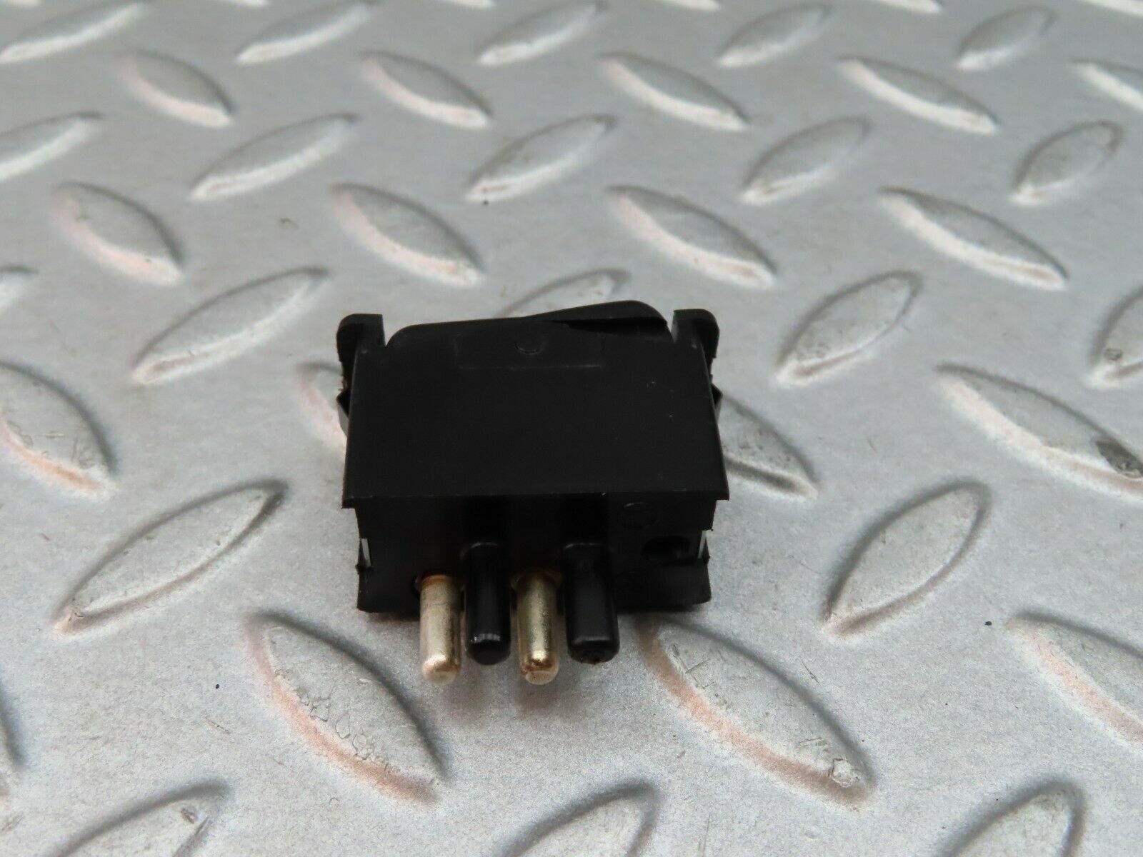 5798 Mercedes-Benz W123 200 Interior Light Switch 0008205910