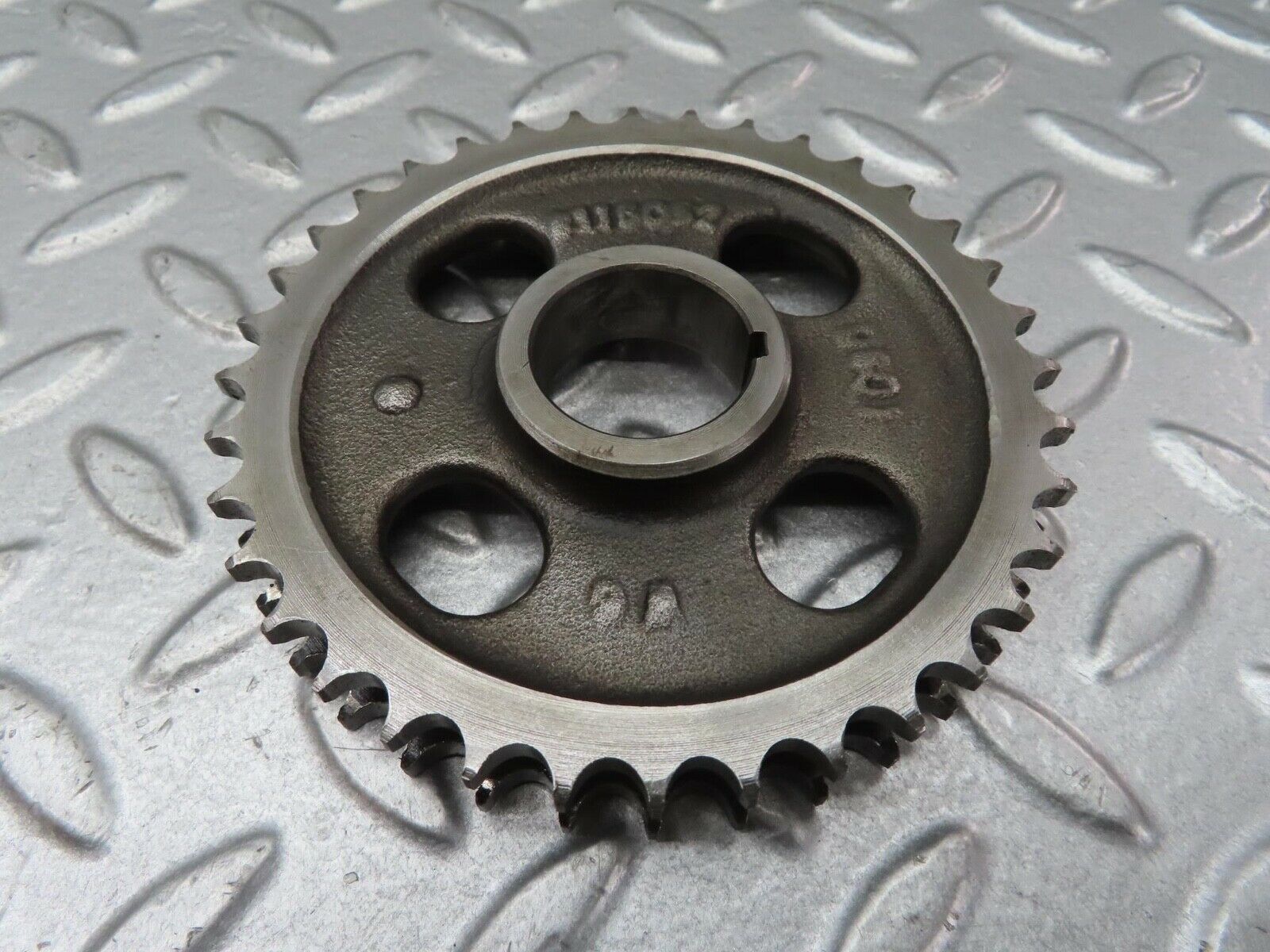 0926 Mercedes-Benz C107 350SLC Coupe Coupe Camshaft Timing Gear 1160520601