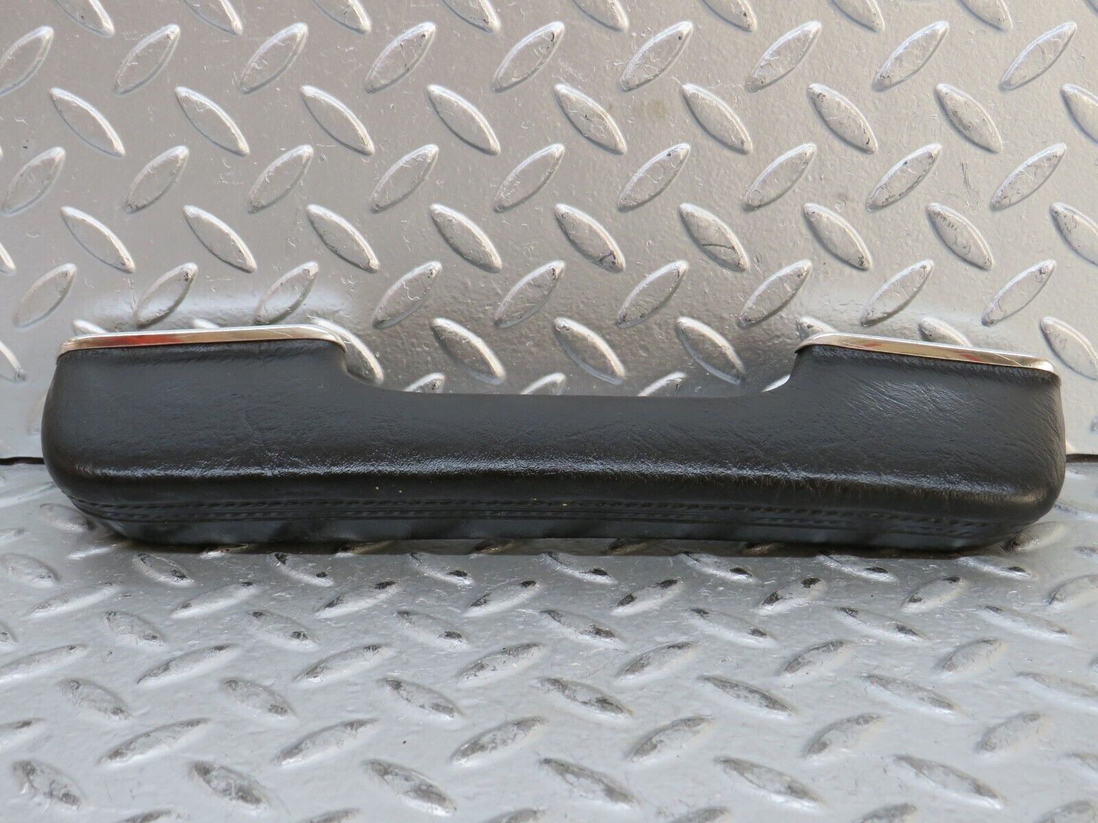 28263 Mercedes-Benz S123 240D Wagon Interior Door Handle Left Black 1239701901