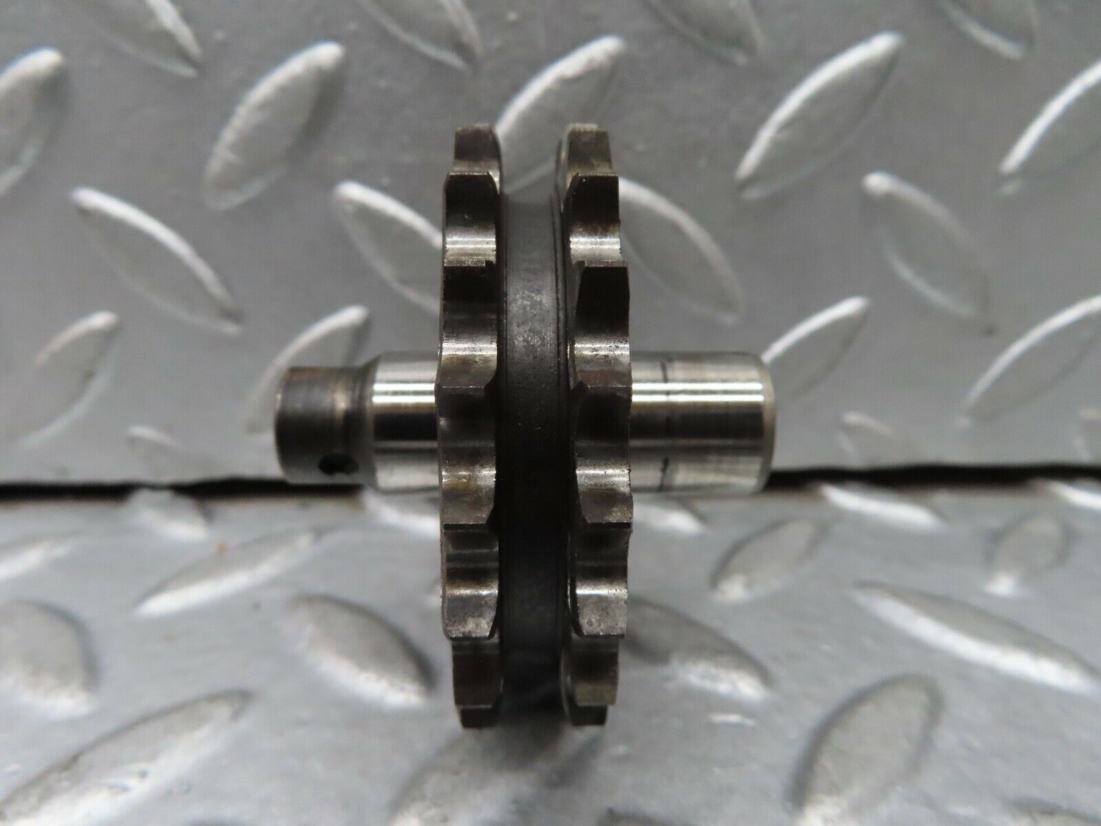 19105 Mercedes-Benz W123 300D Idler Sprocket Gear & Pin