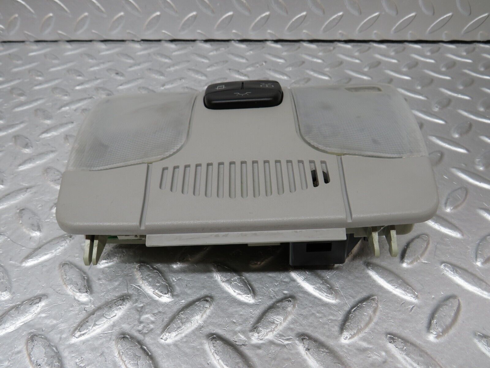 34777 Mercedes-Benz W210 320E Interior Dome Light Hella 148564 1408300008