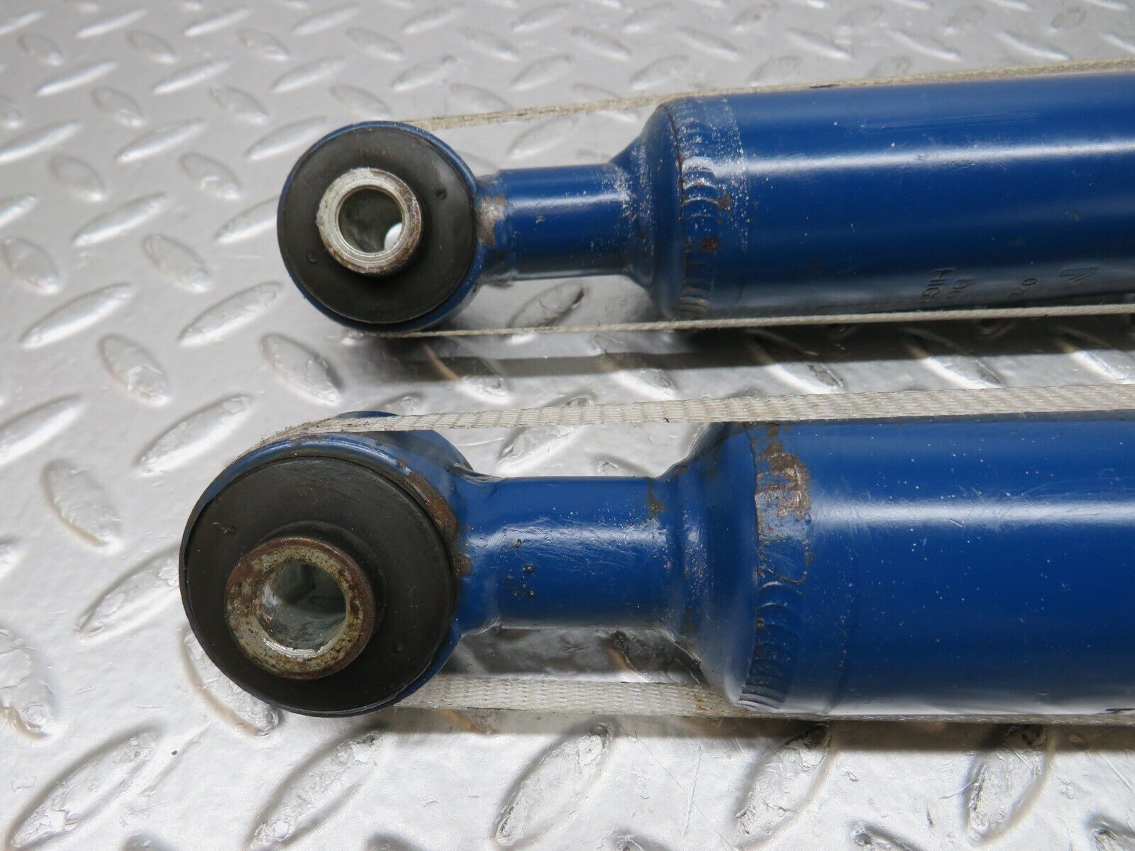 35335 Mercedes-Benz W140 Rear Shock Absorber Pair Meyle New 0267250003