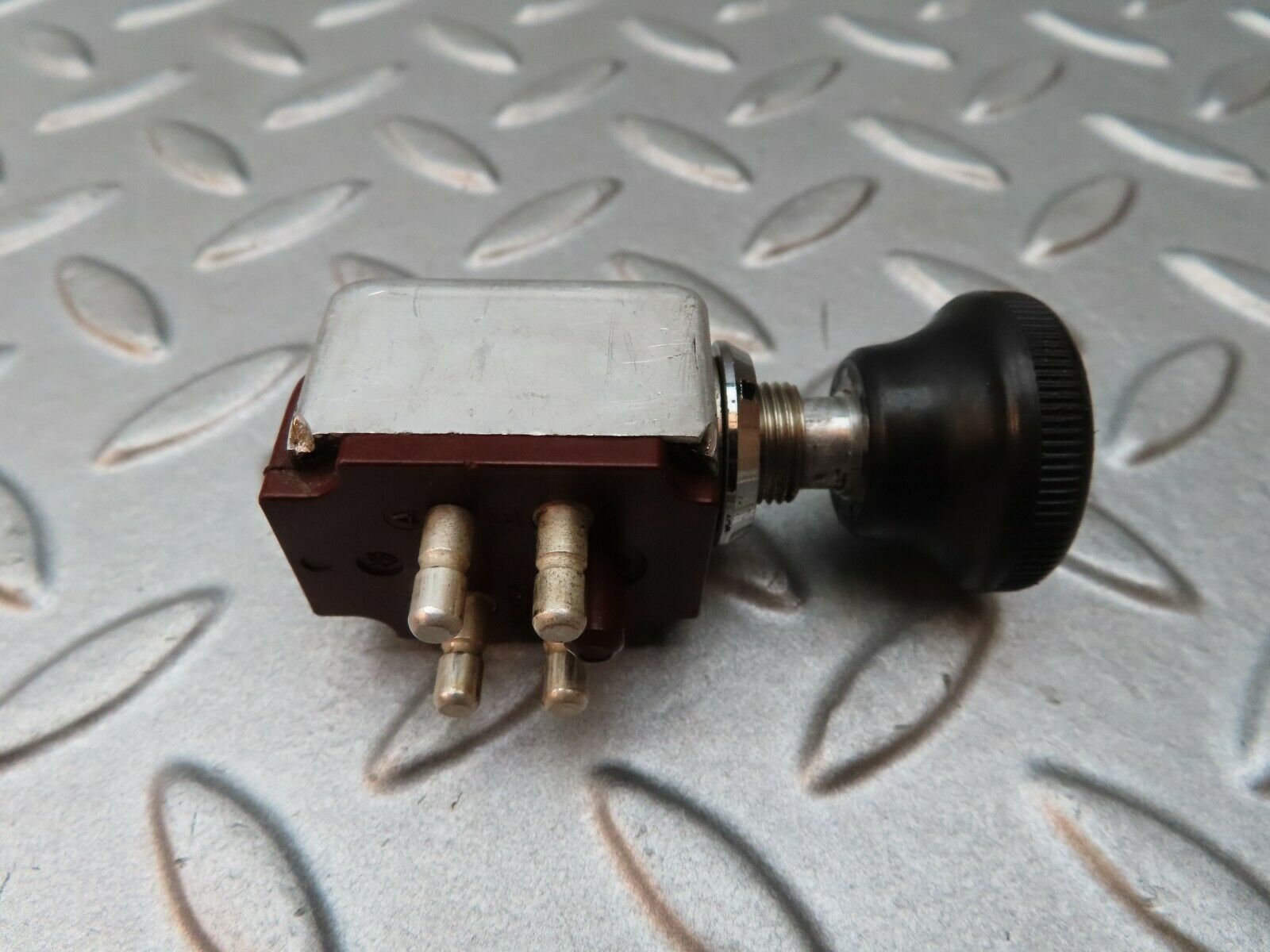 4630 Mercedes-Benz W114 280CE Coupe Rear Window Heater Switch