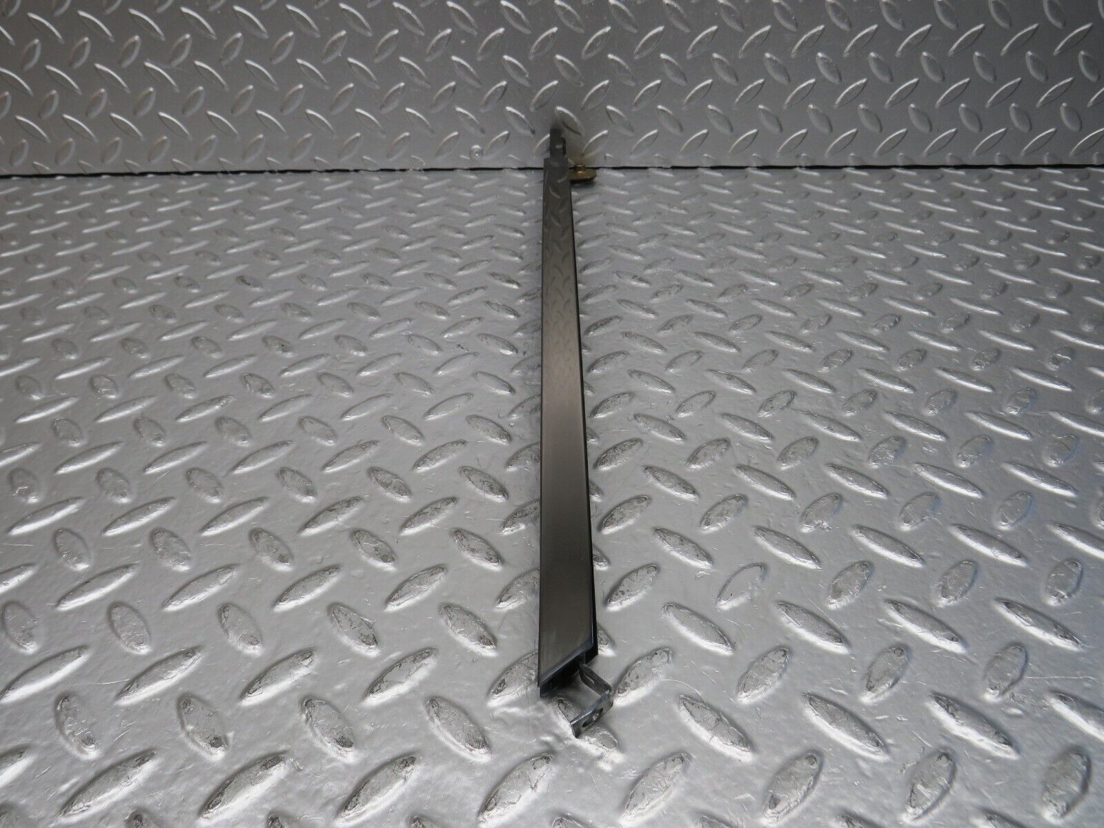 30502 Mercedes-Benz W124 230E Rear Right Door Window Channel