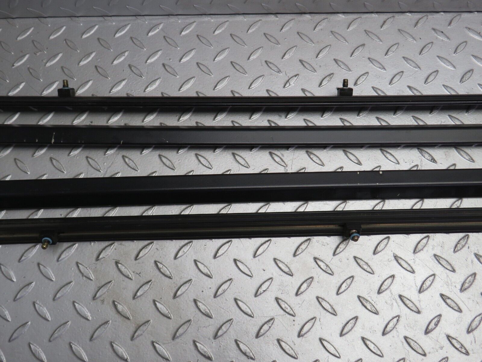 31498 Mercedes-Benz S124 220TE Wagon Roof Rack Rails Pair