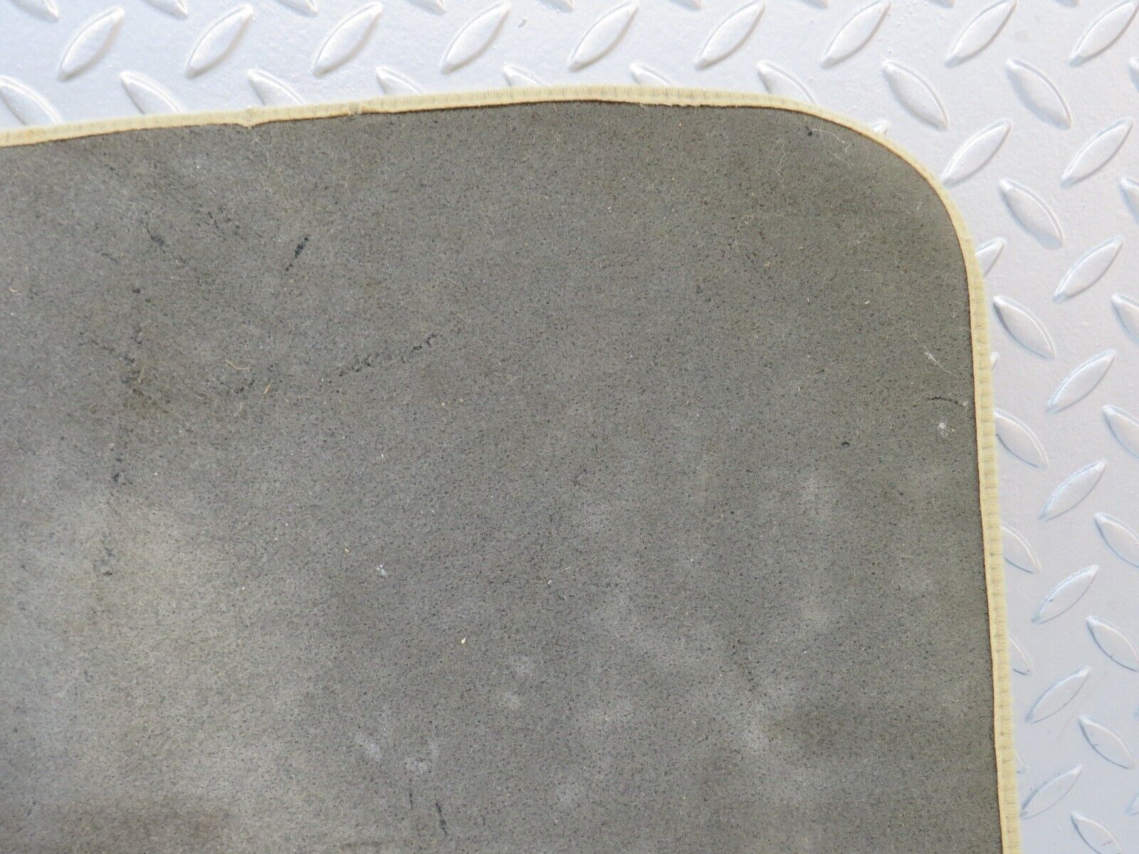 38375 Mercedes-Benz R129 280SL Coupe Front Left Floor Mat Beige