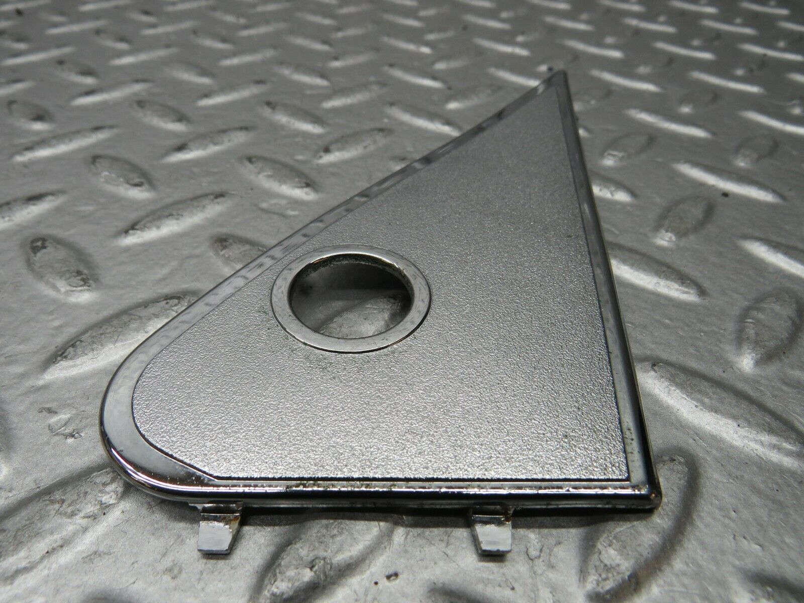22084 Mercedes-Benz S123 280TE Wagon Mirror Triangle Cover Right 1237250811