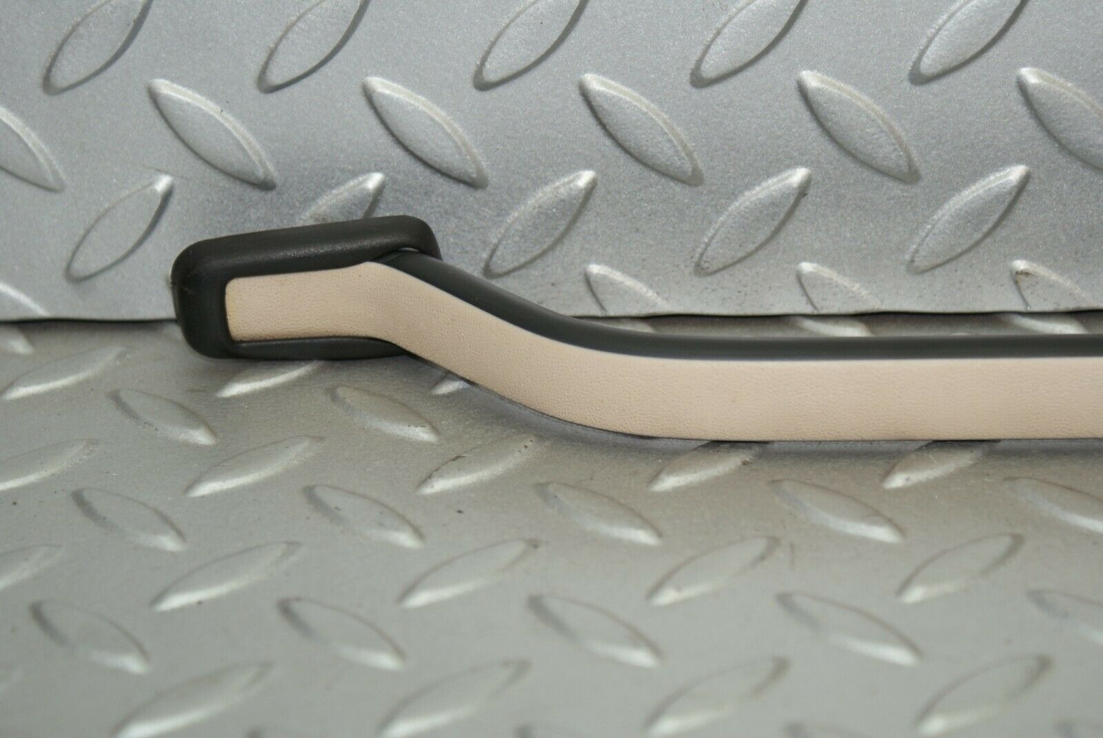 2744 Mercedes-Benz C123 280CE Coupe Interior Roof Grab Handle Front