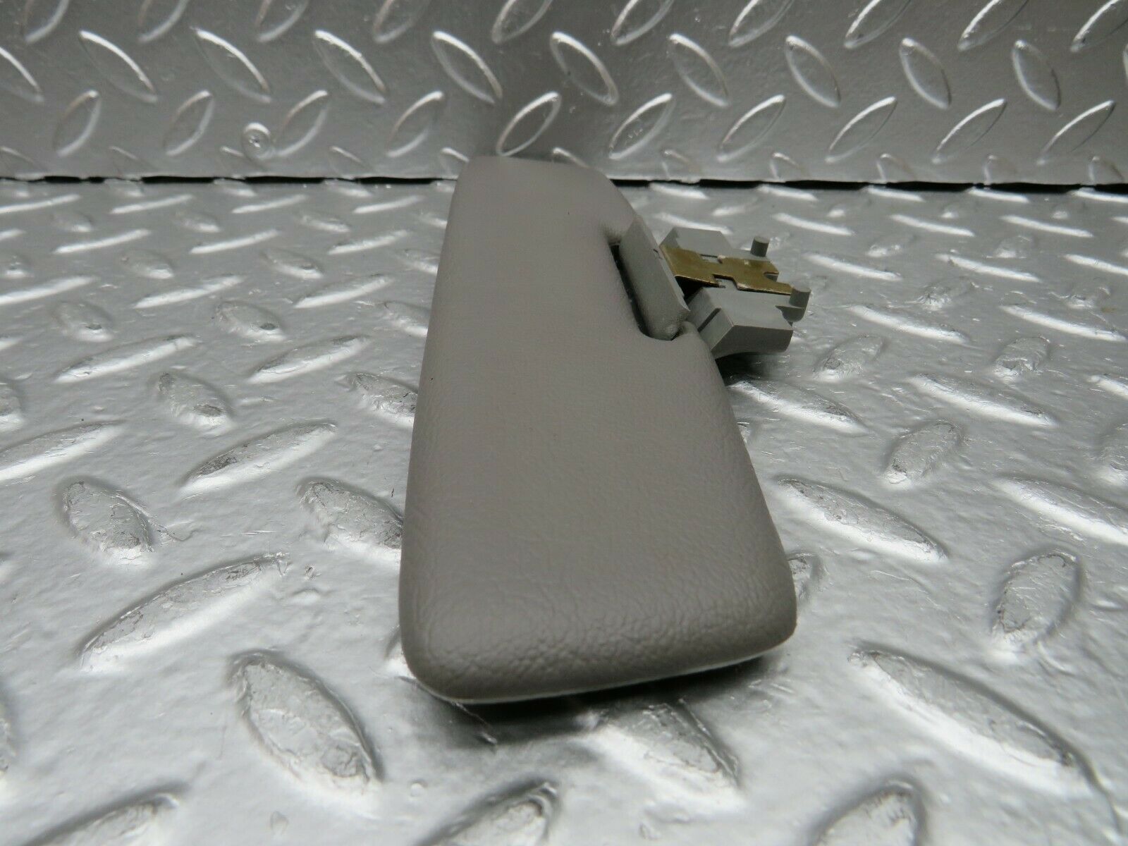 22521 Mercedes-Benz C124 E220 Coupe Middle Sun Visor Grey