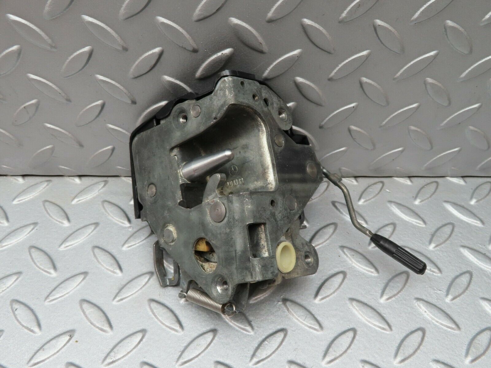 4316 Mercedes-Benz W123 230E Front Left Door Lock Mechanism