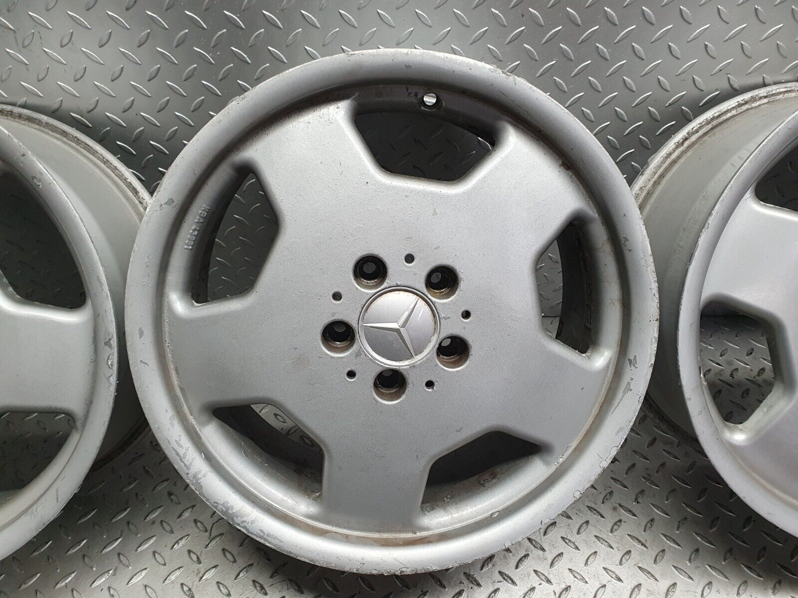 40863 Mercedes-Benz Alloy Wheel Set 7.5Jx17H2 ET35 KBA43991