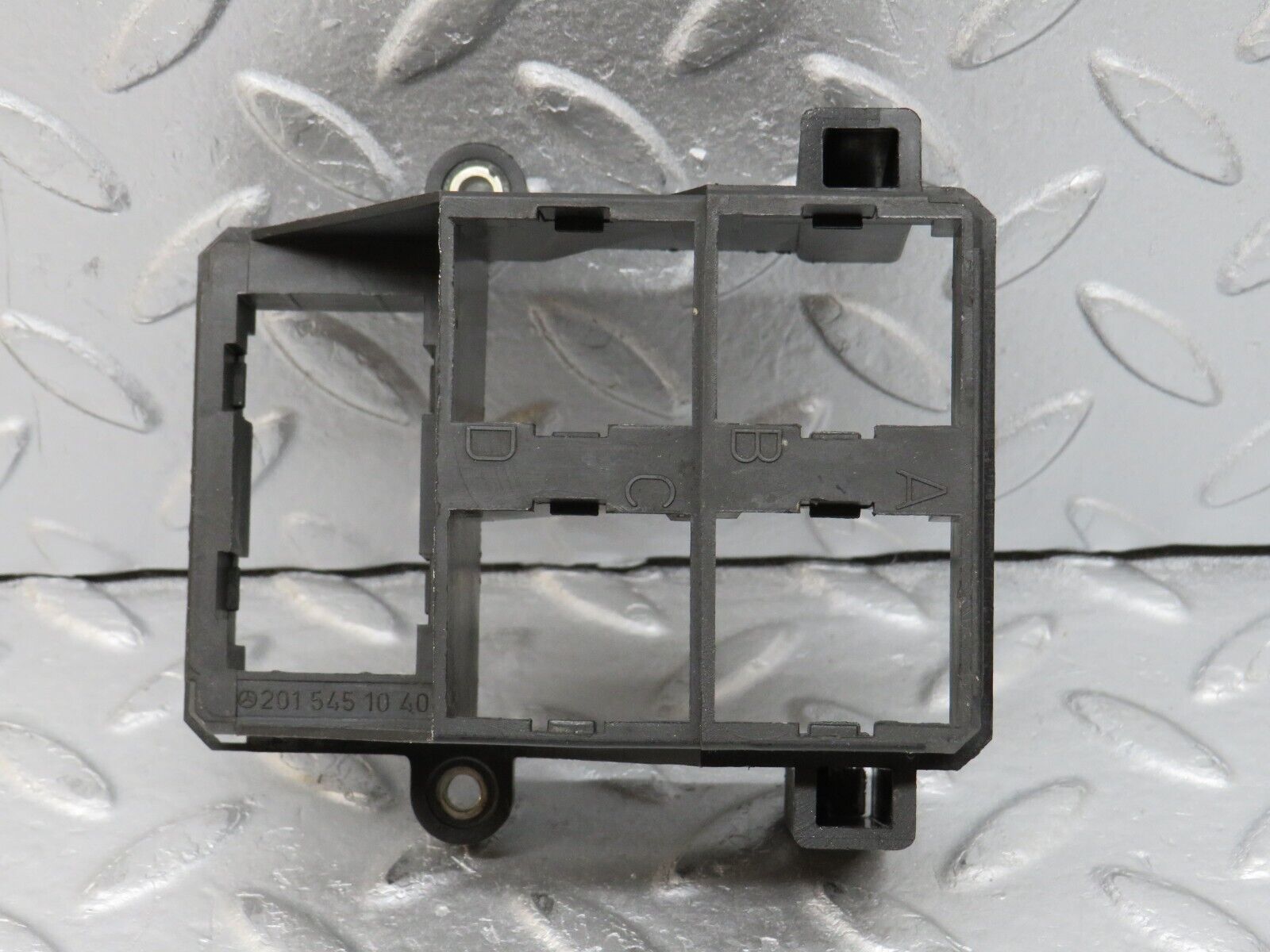 36552 Mercedes-Benz W201 190E 2.0L Relay Holder Bracket 2015451040