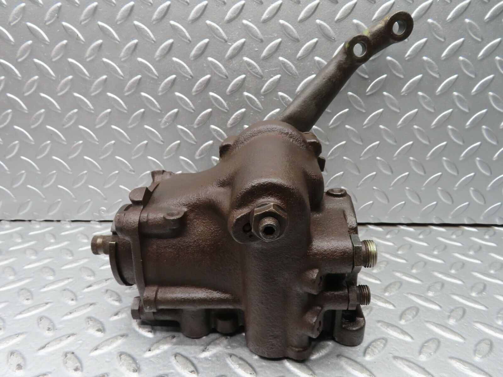 20417 Mercedes-Benz W114 280CE Coupe Steering Box Steering Rack 1144610901