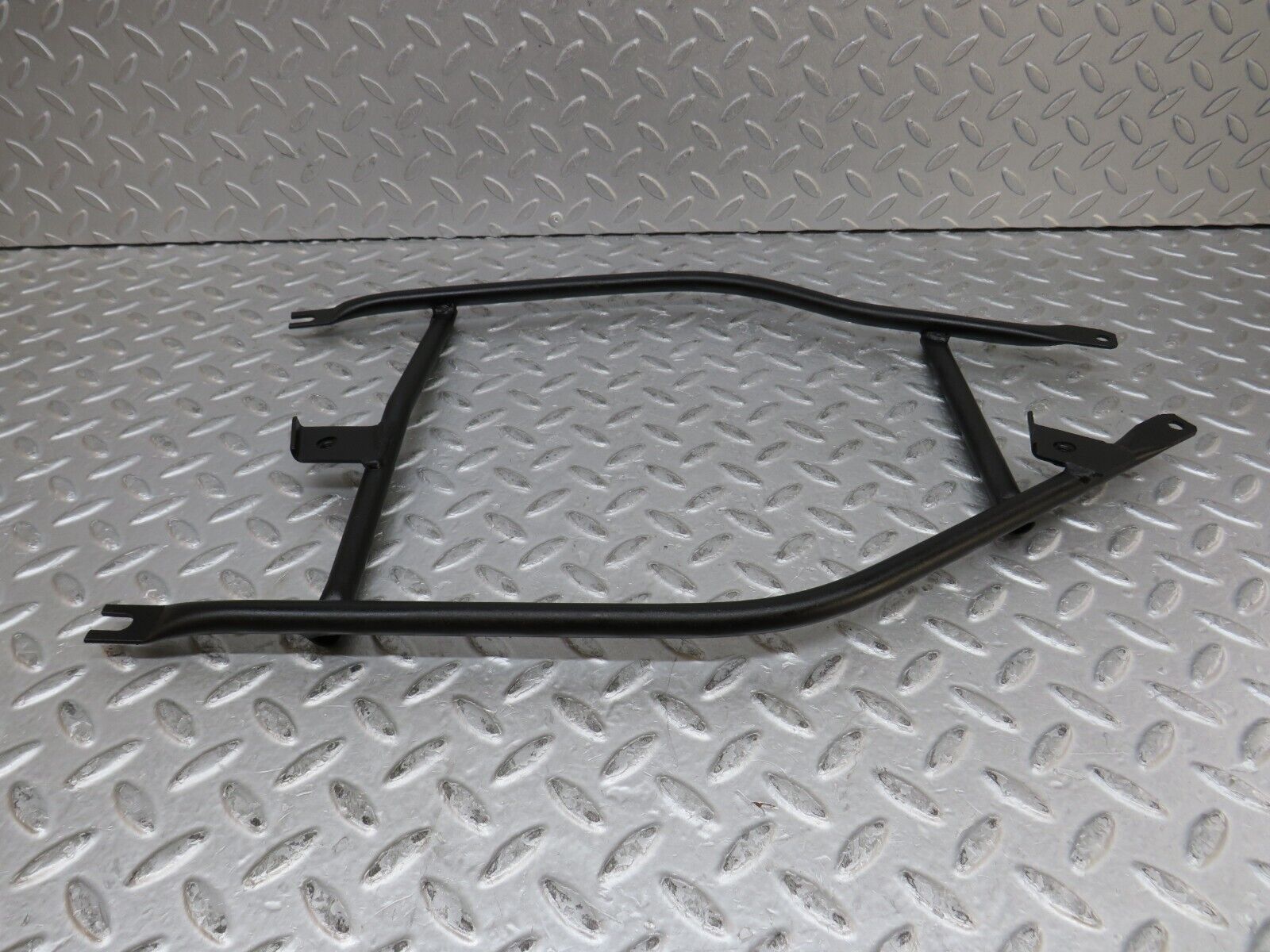 37365 Mercedes-Benz W109 300SEL Front Reinforcement Bar