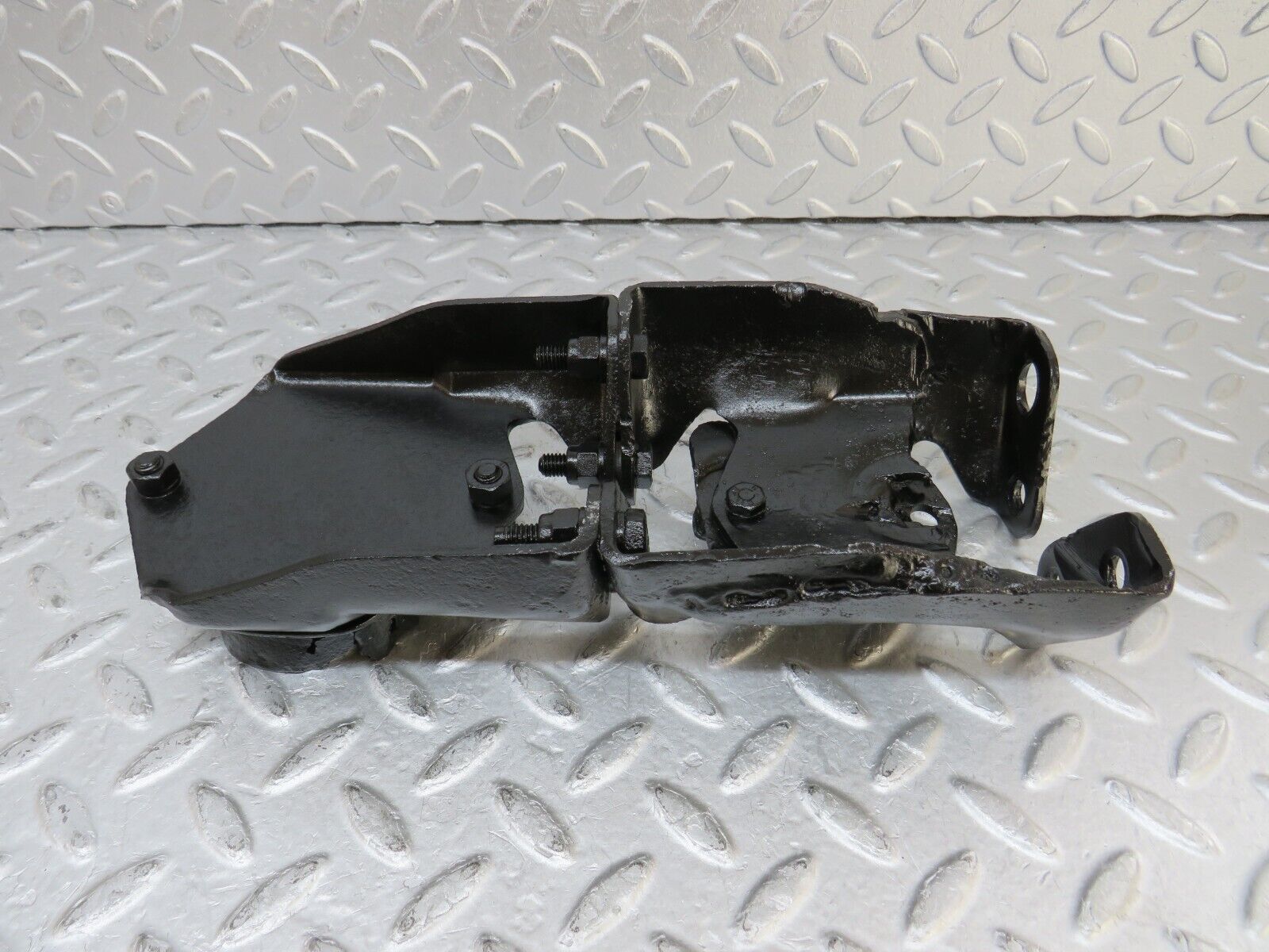 35789 Mercedes-Benz W108 Gearbox Mount Bracket